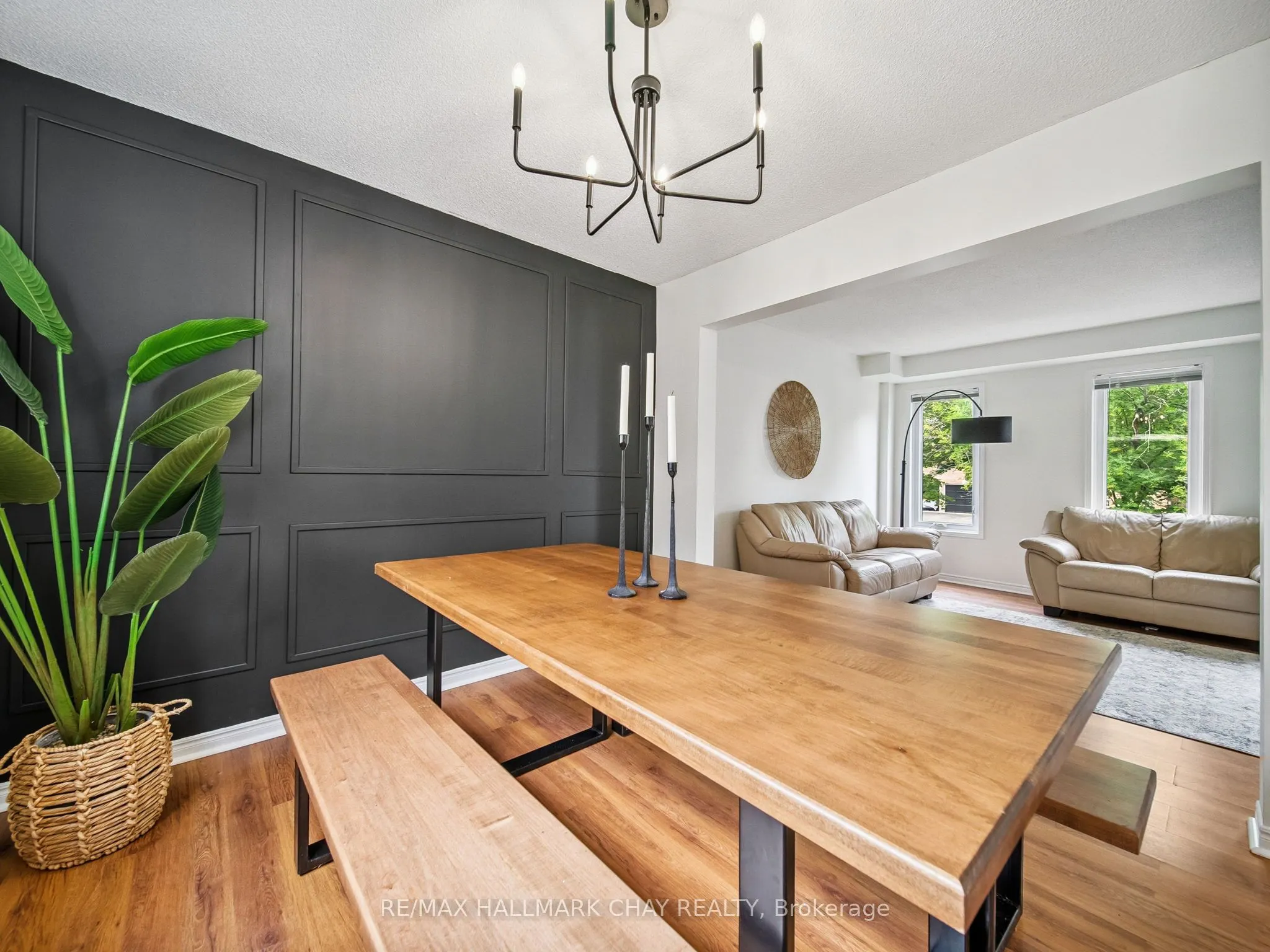 8 Darren Drive