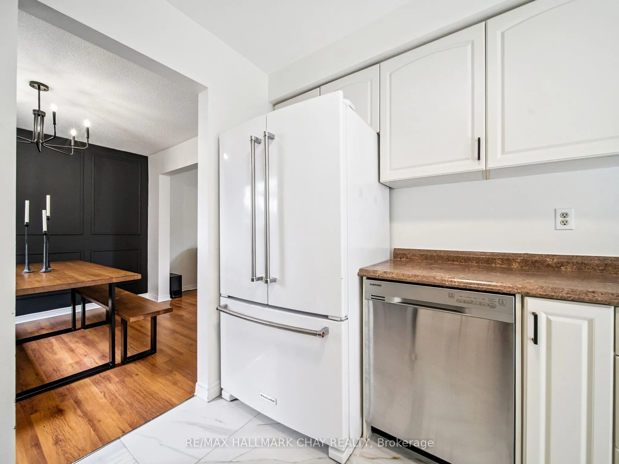 8 Darren Drive