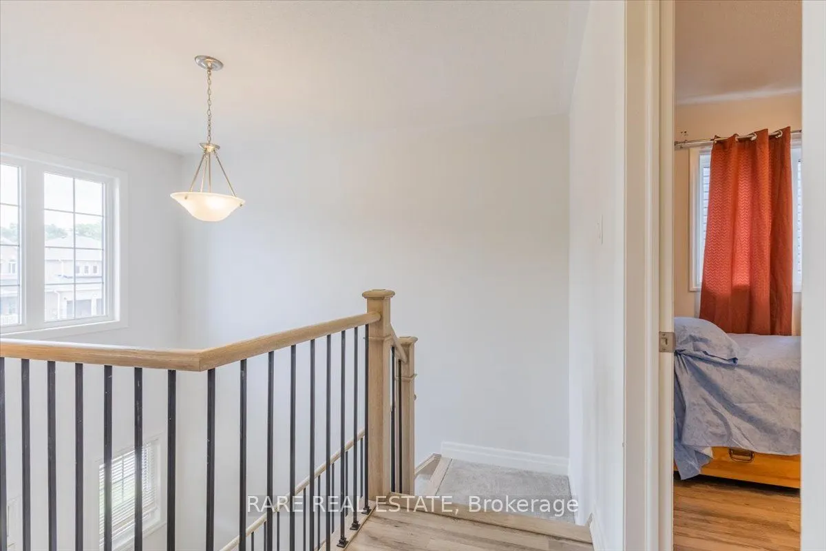 101 Wood Crescent