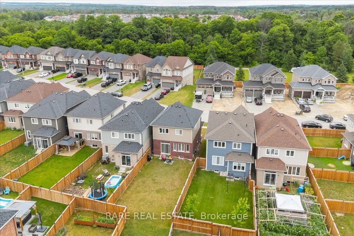 101 Wood Crescent
