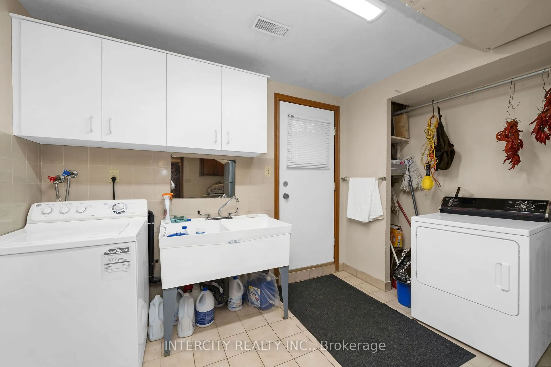 153 Jeanne Drive