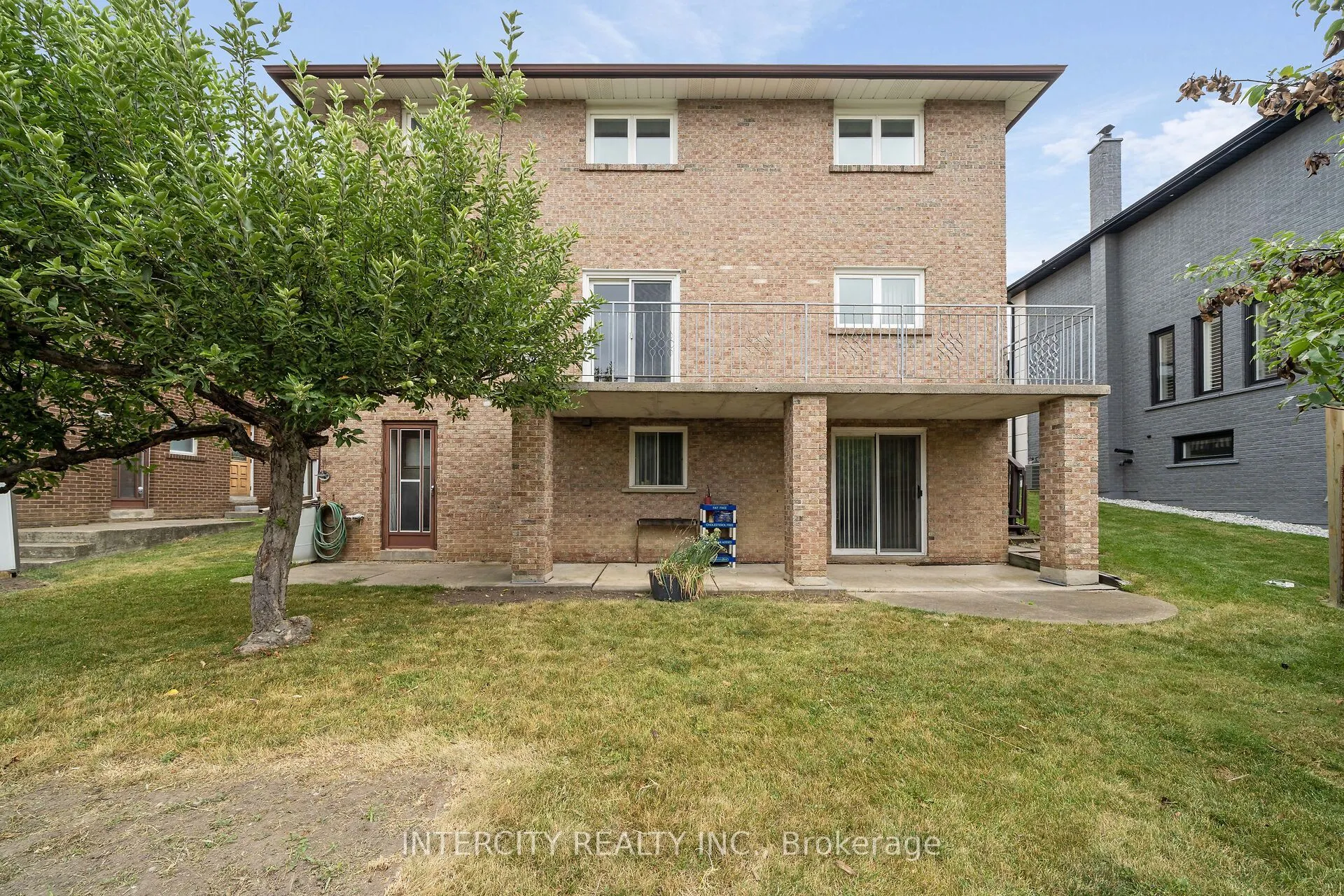 153 Jeanne Drive