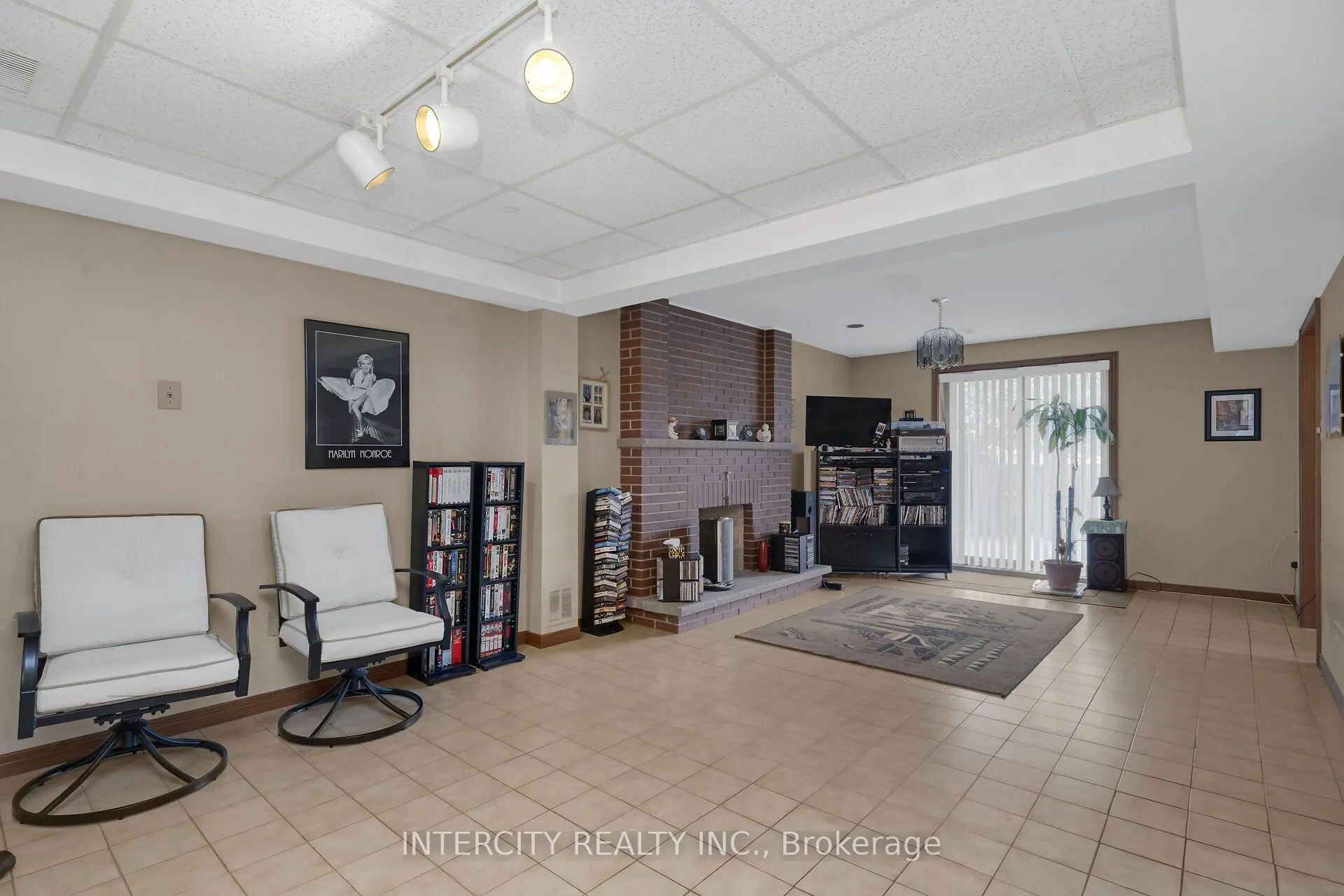 153 Jeanne Drive
