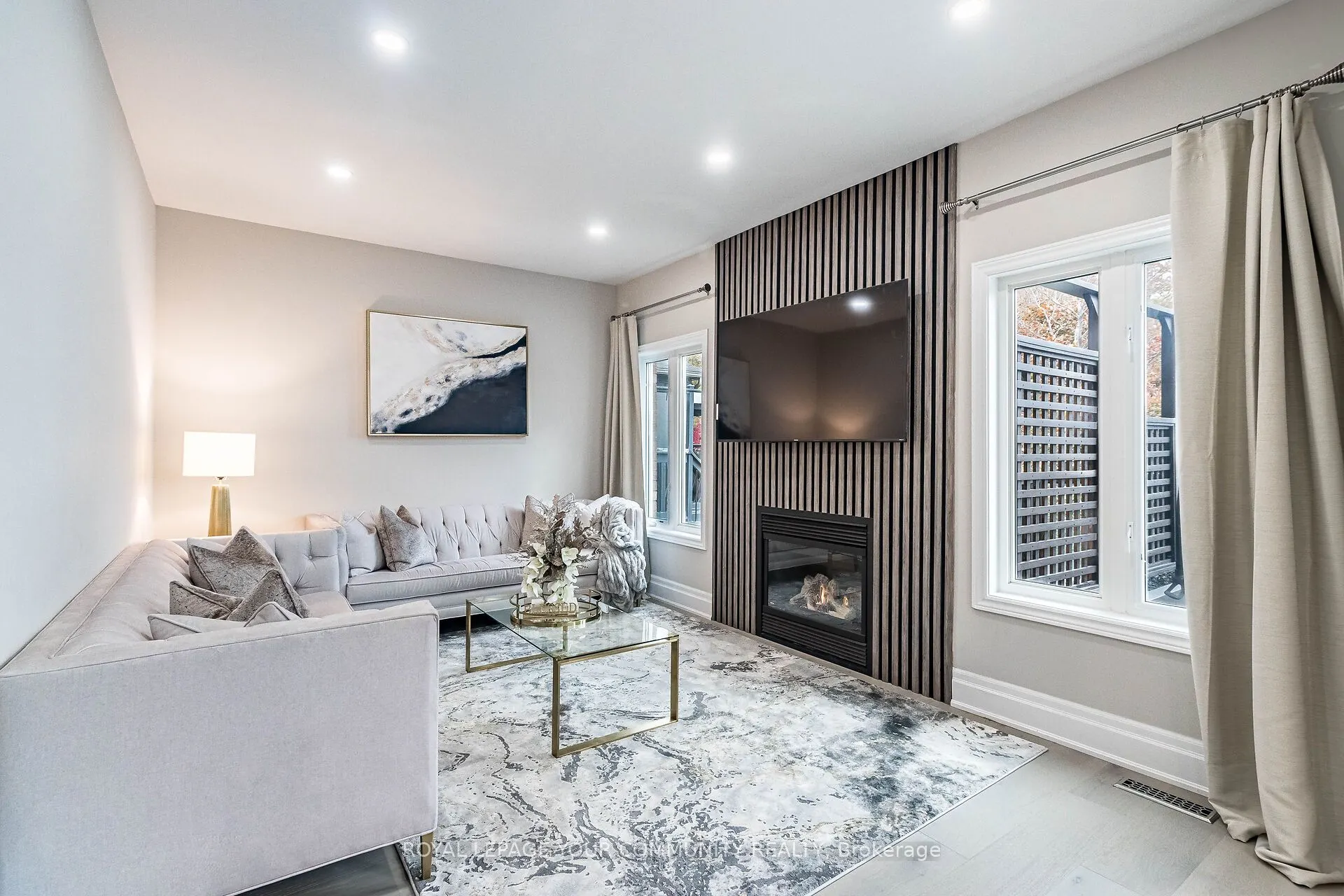 63 Regency View Heights