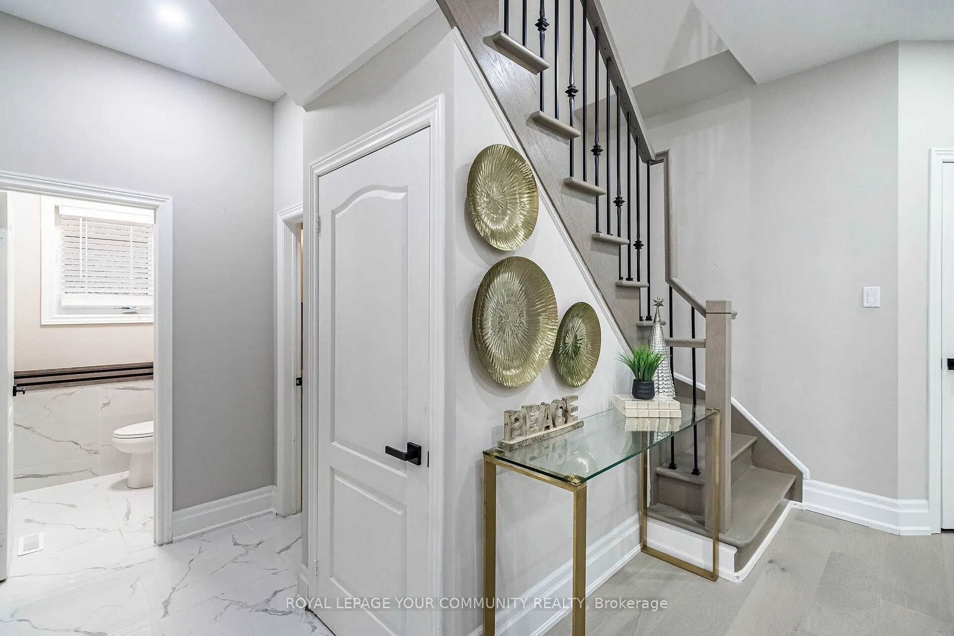 63 Regency View Heights