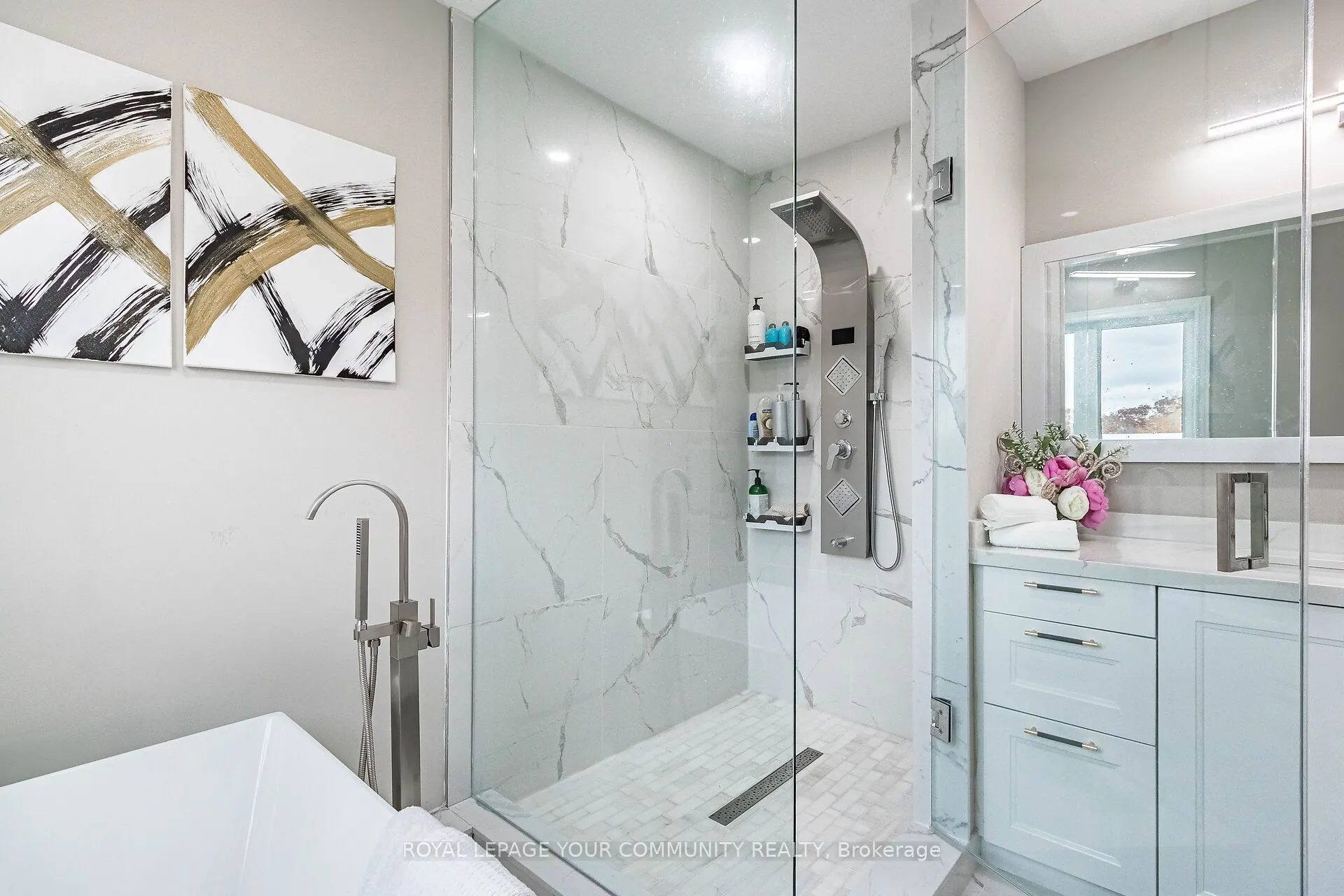 63 Regency View Heights