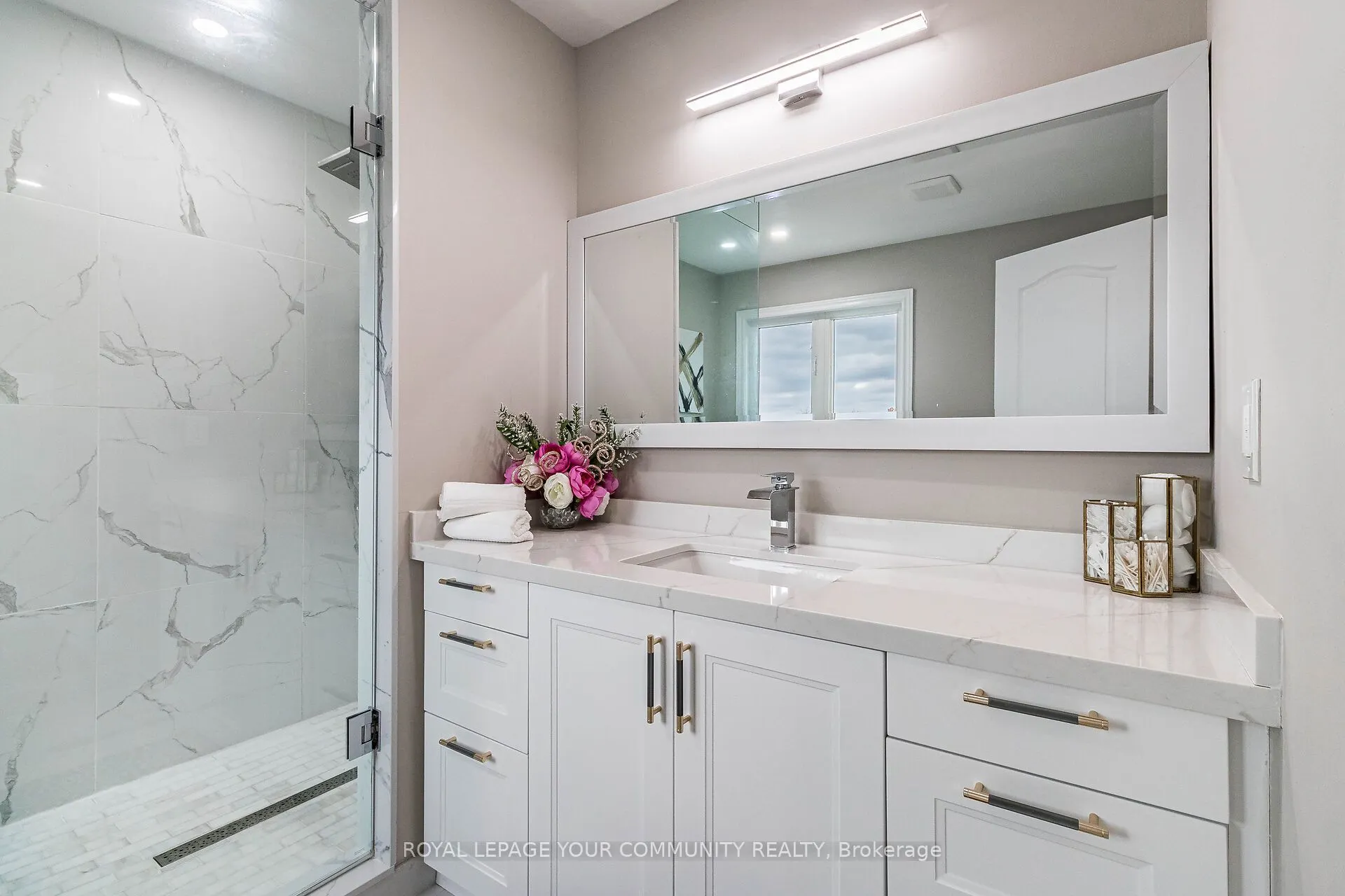 63 Regency View Heights