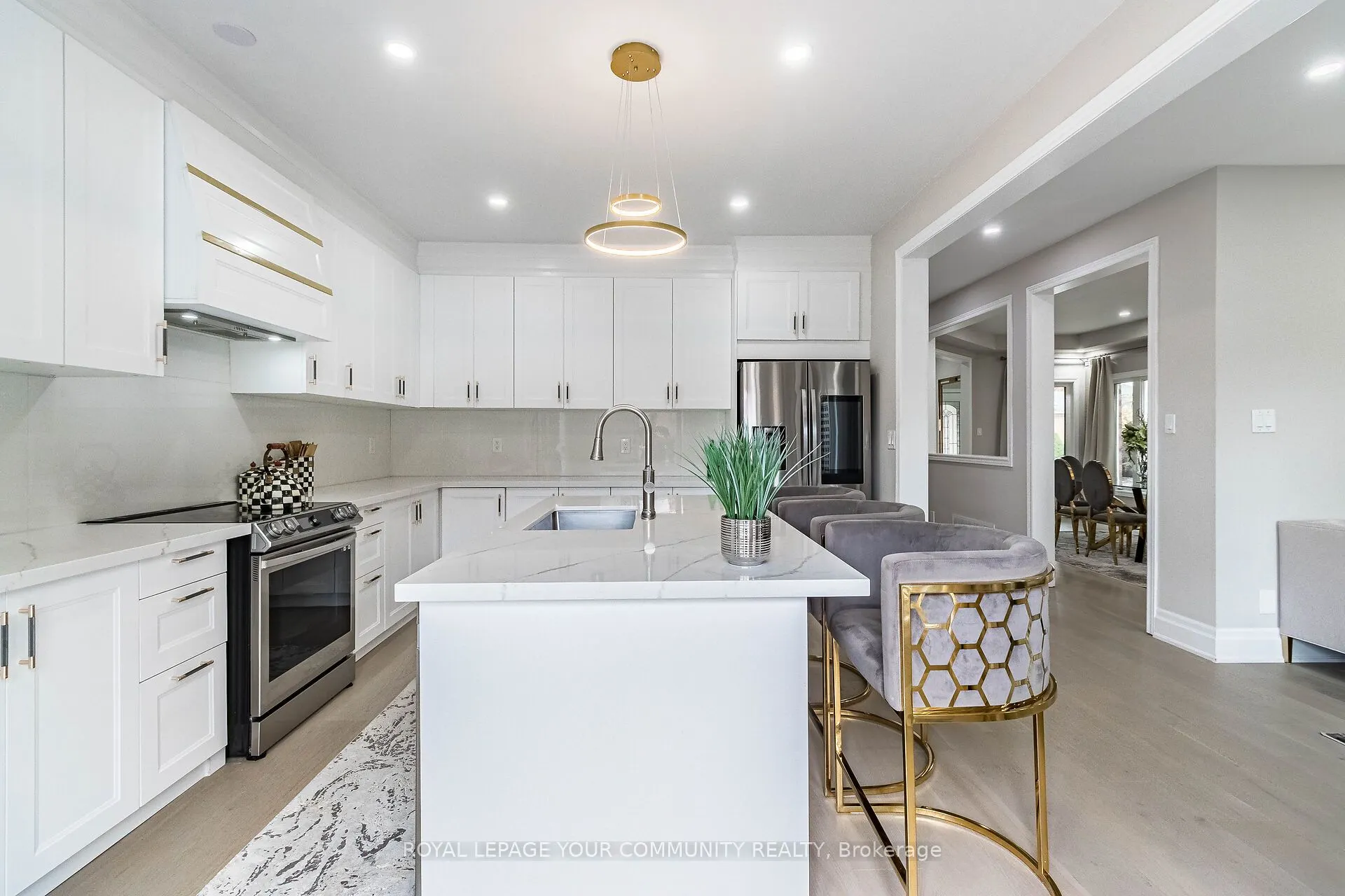 63 Regency View Heights