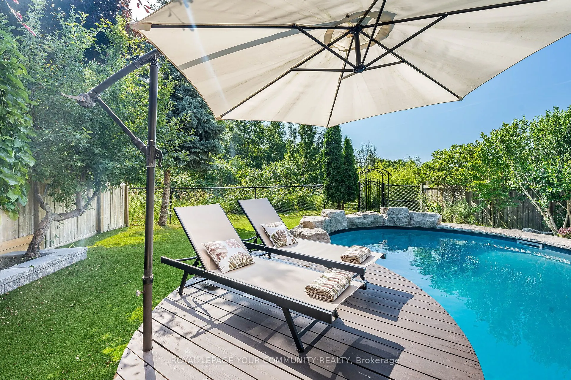 63 Regency View Heights