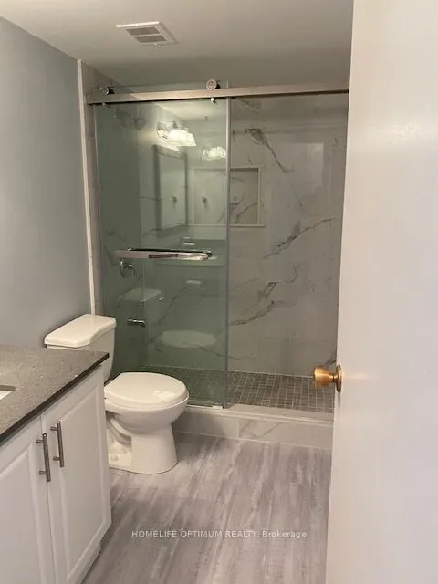 40 William Roe Boulevard W, #910