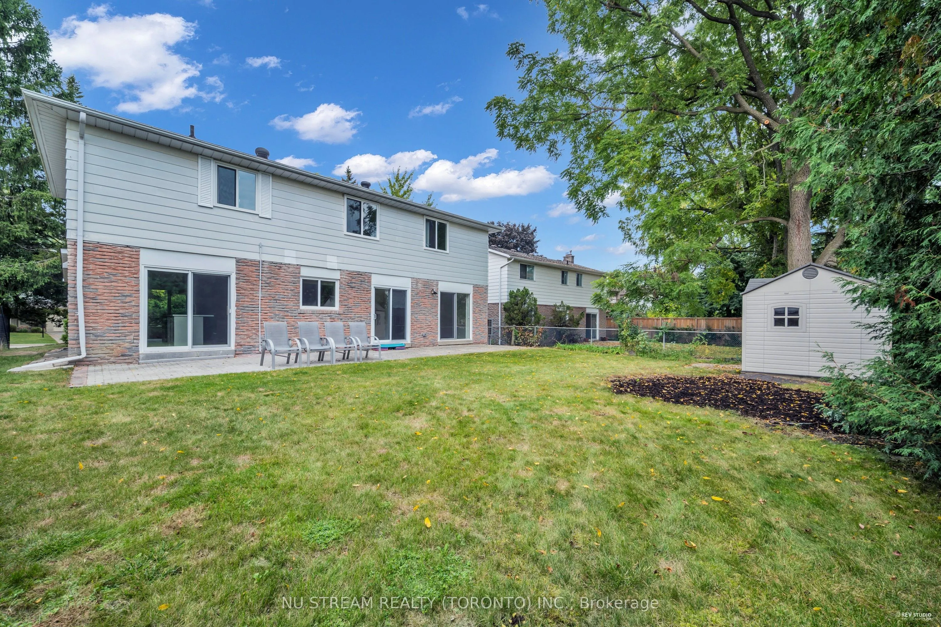 9 Liebeck Crescent