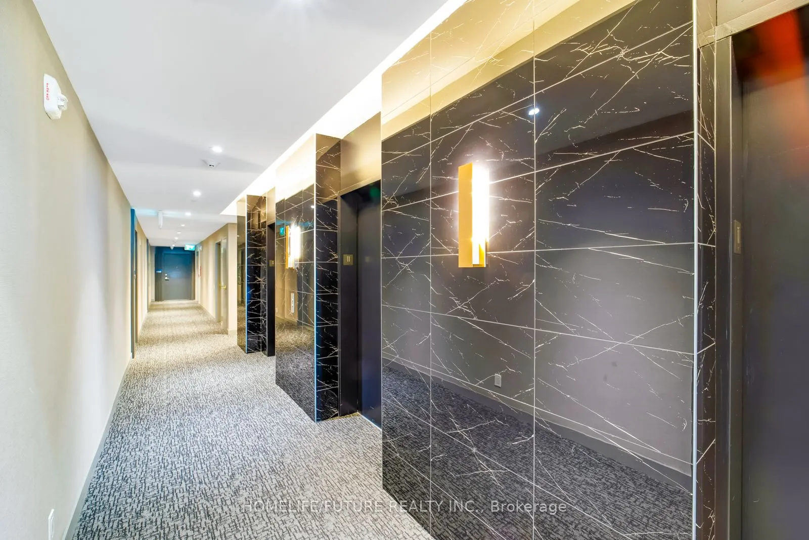 898 Portage Parkway, #1106