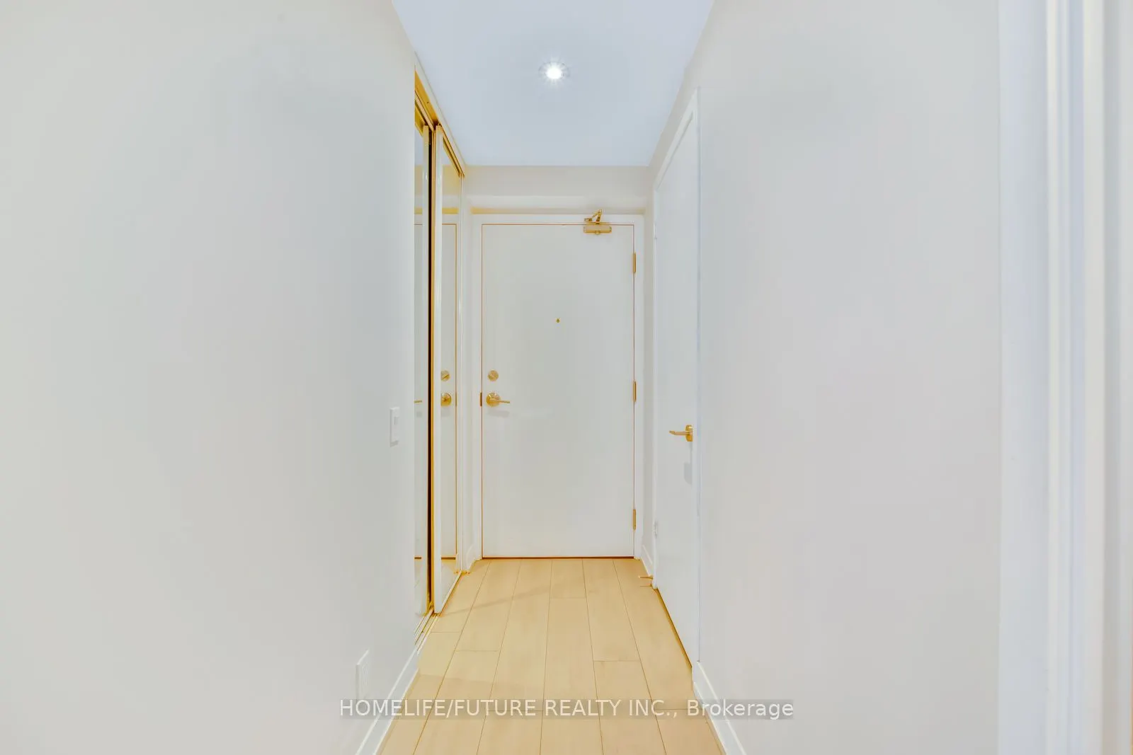 898 Portage Parkway, #1106