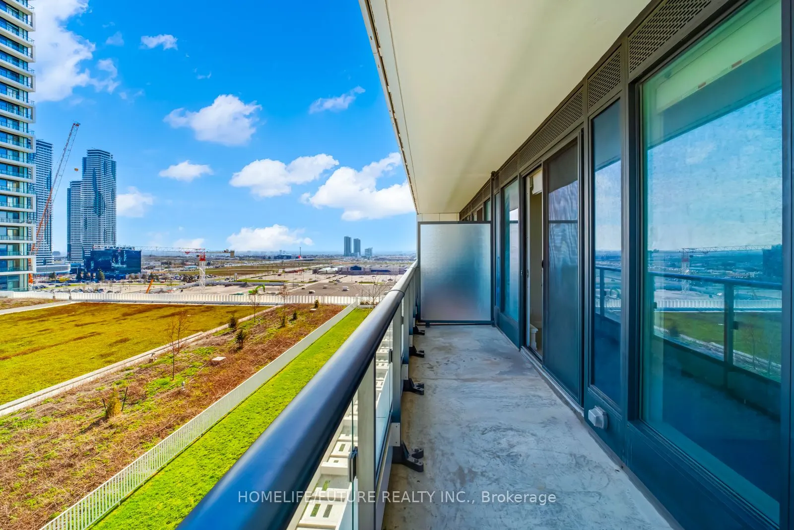 898 Portage Parkway, #1106