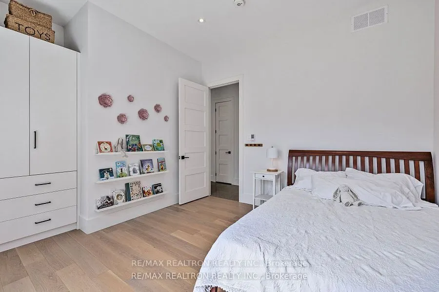 12 Morgans Road