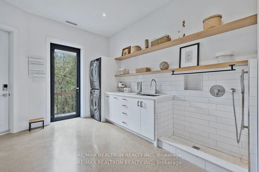 12 Morgans Road