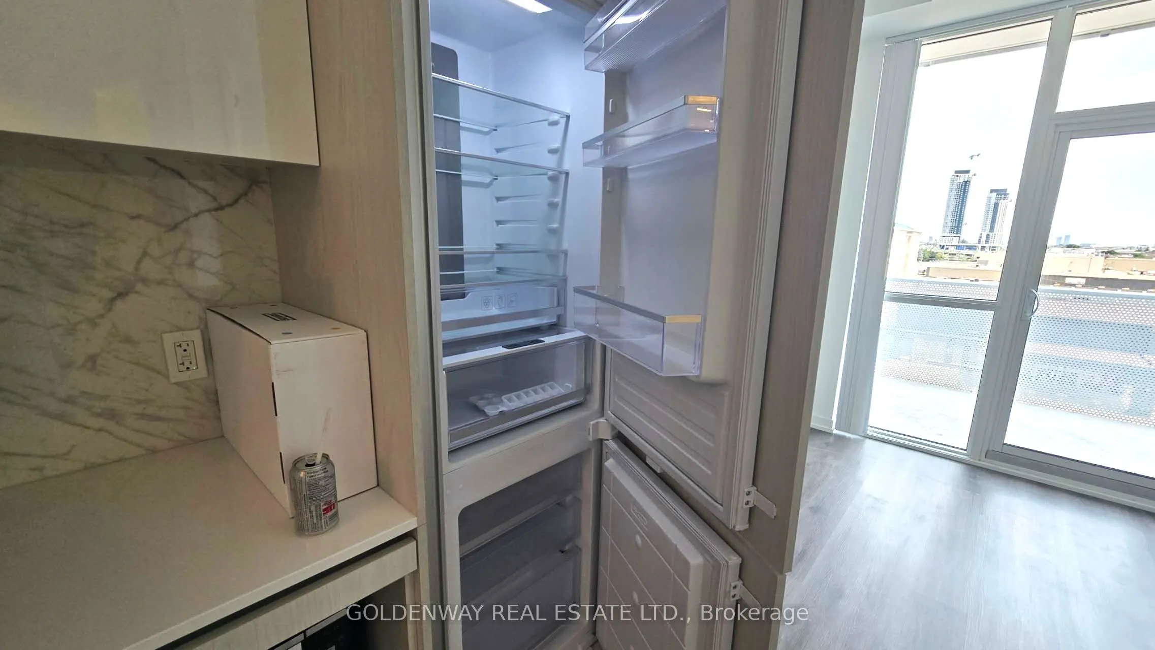 28 Interchange Way, #707