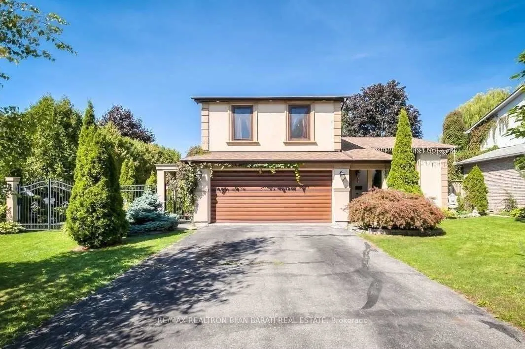 18 Mayvern Crescent