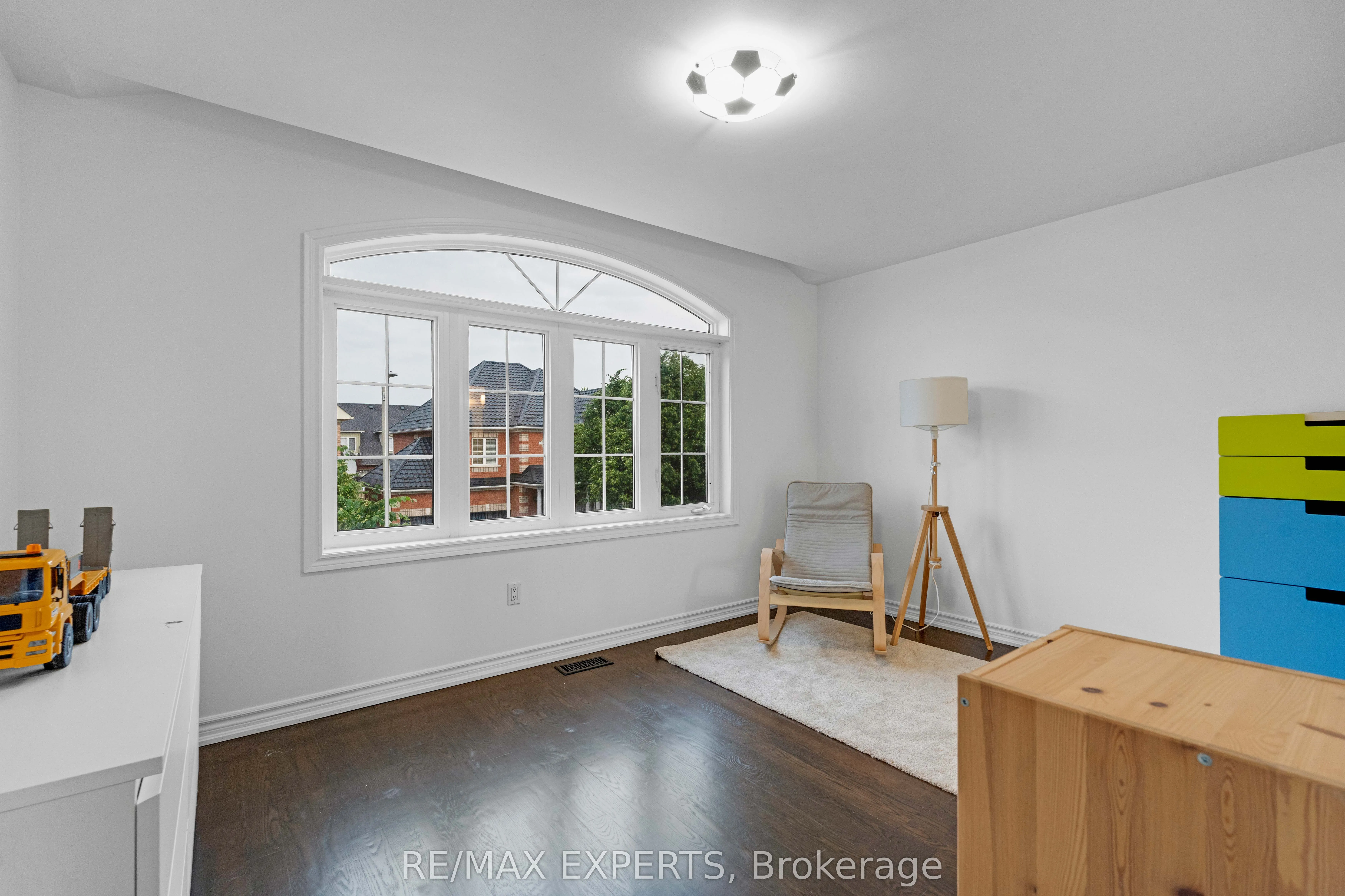 76 Cetona Avenue