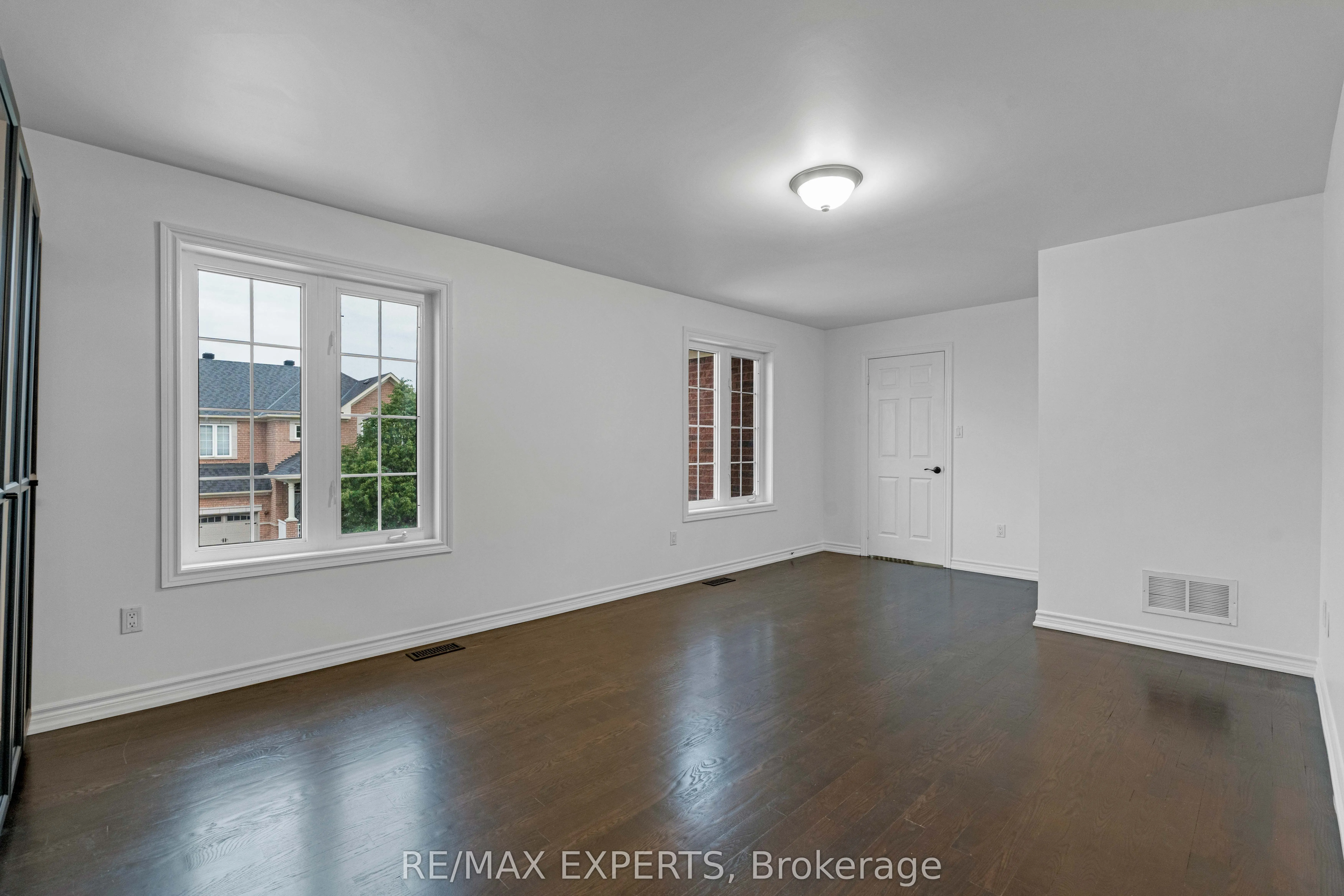 76 Cetona Avenue