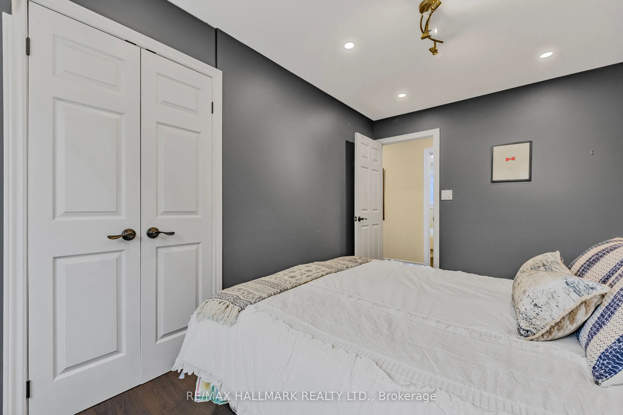 134 Romfield Circuit