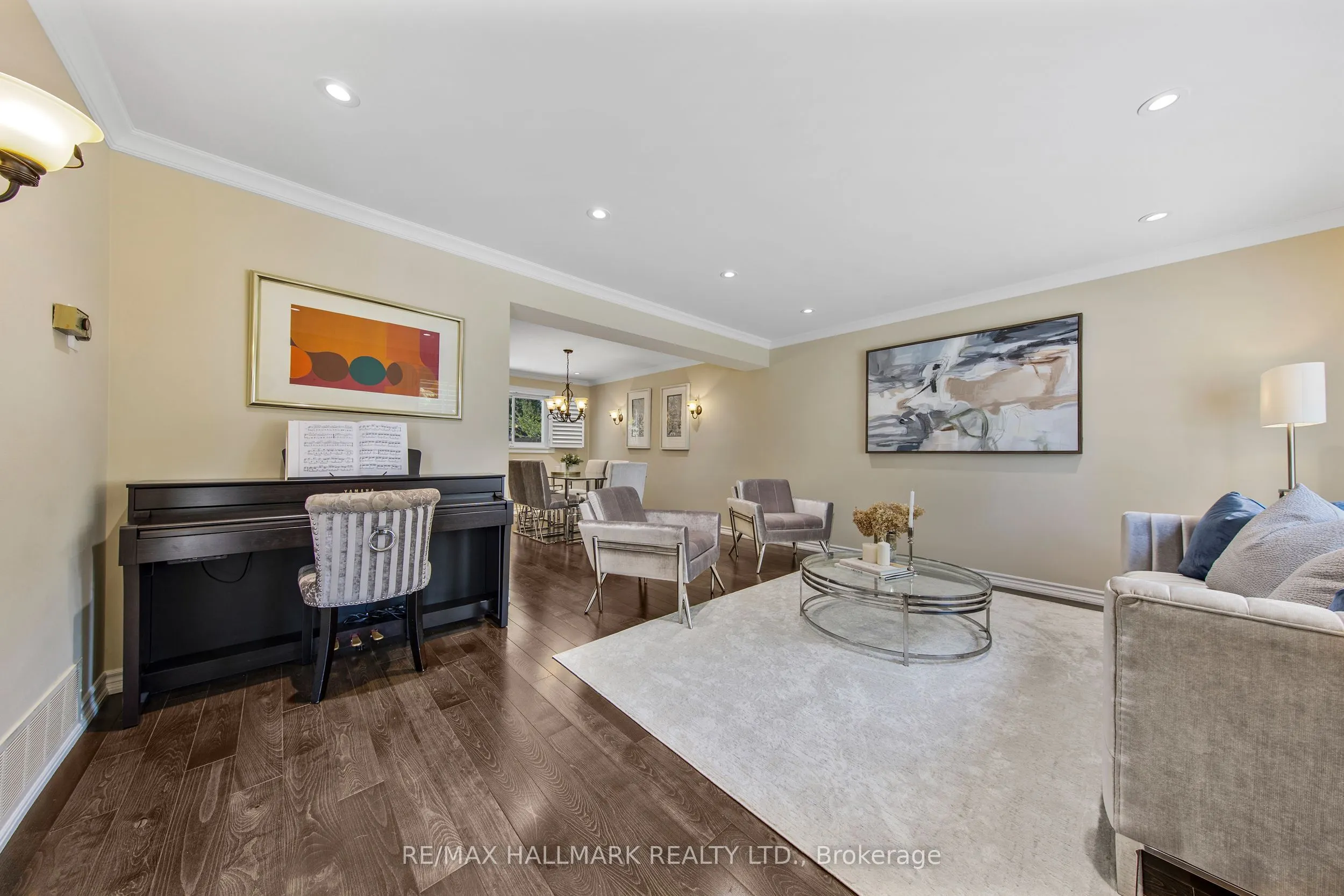 134 Romfield Circuit