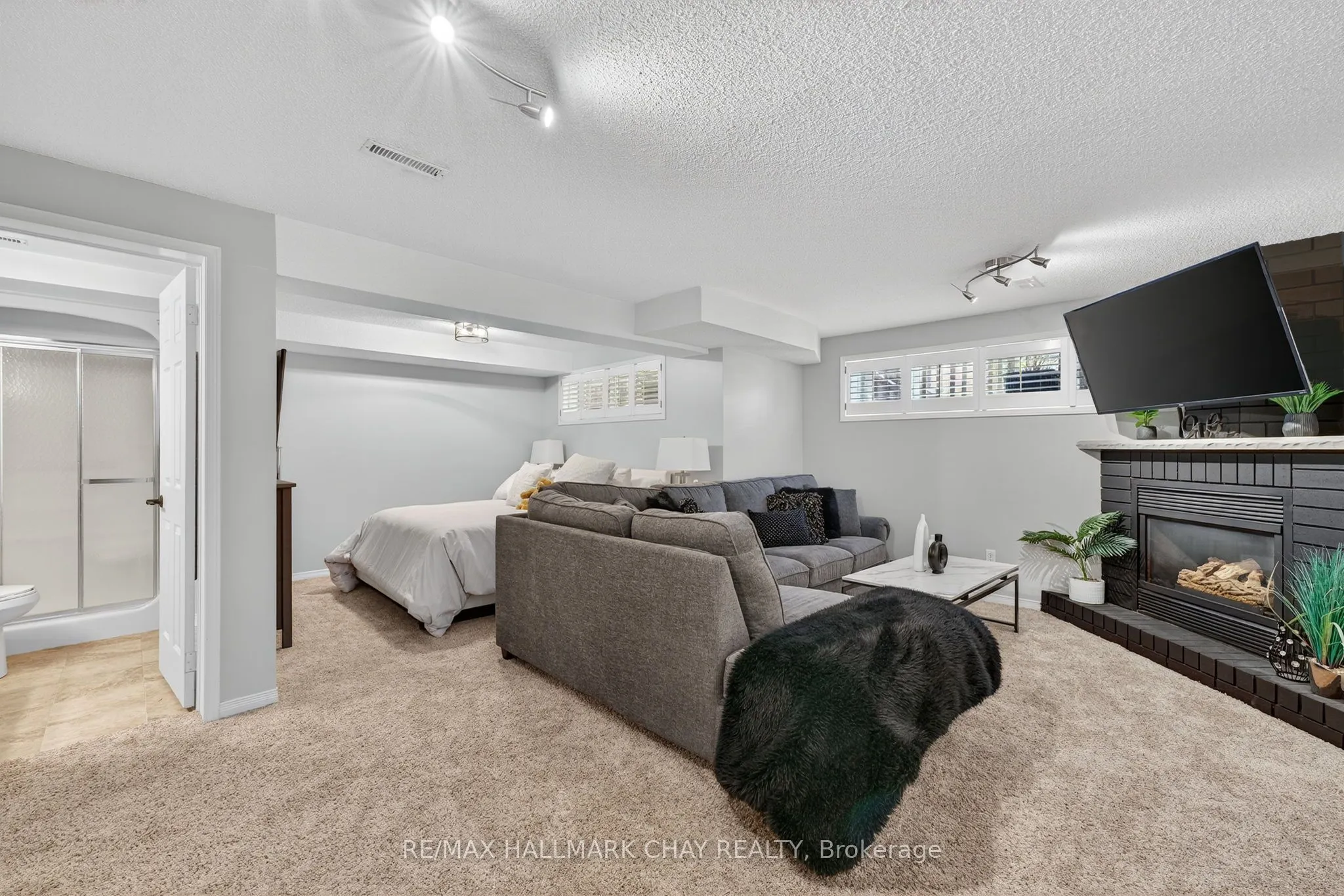135 Green Briar Road, #12
