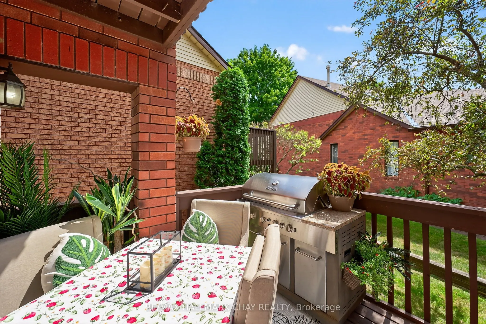 135 Green Briar Road, #12