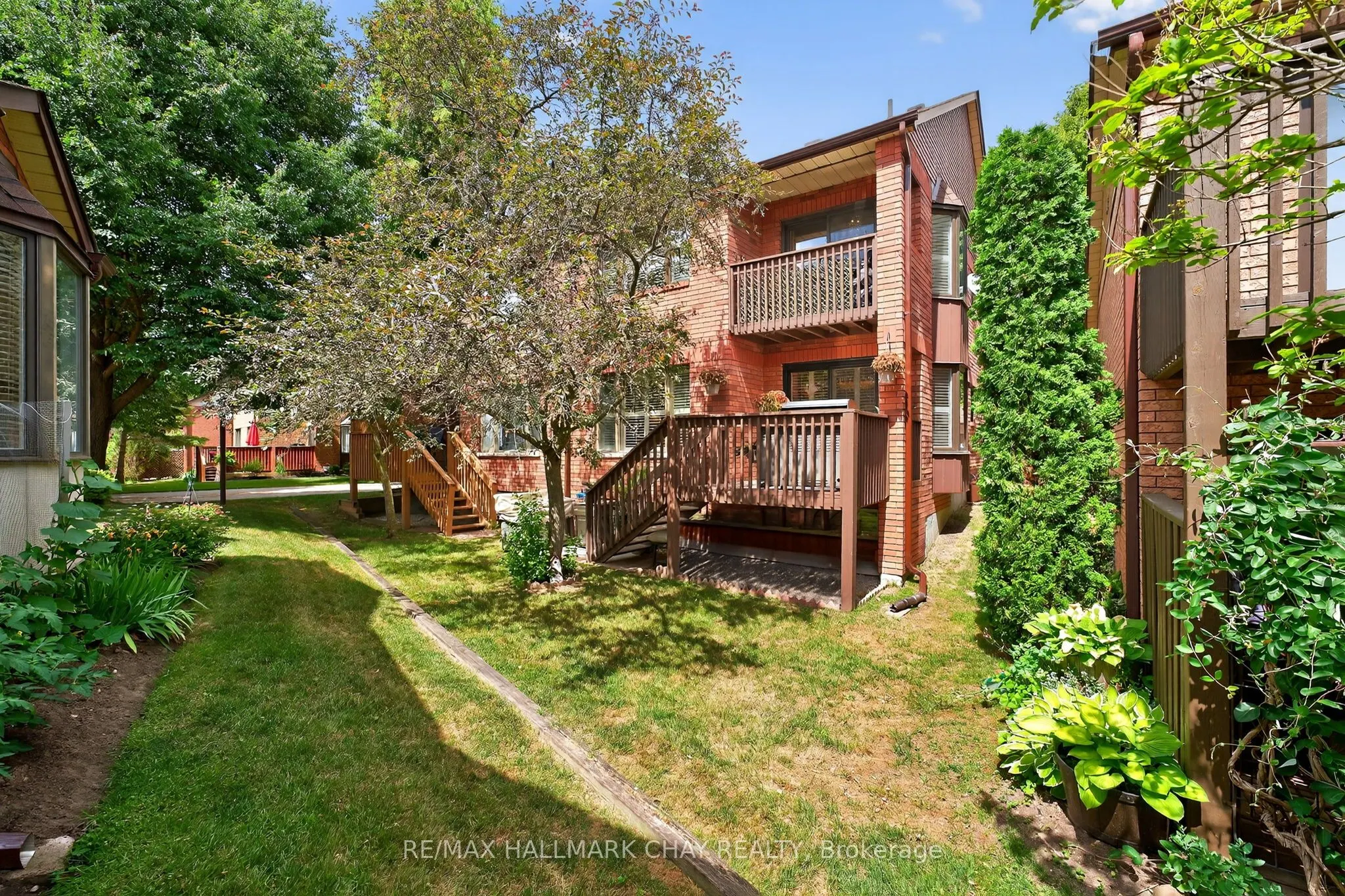 135 Green Briar Road, #12
