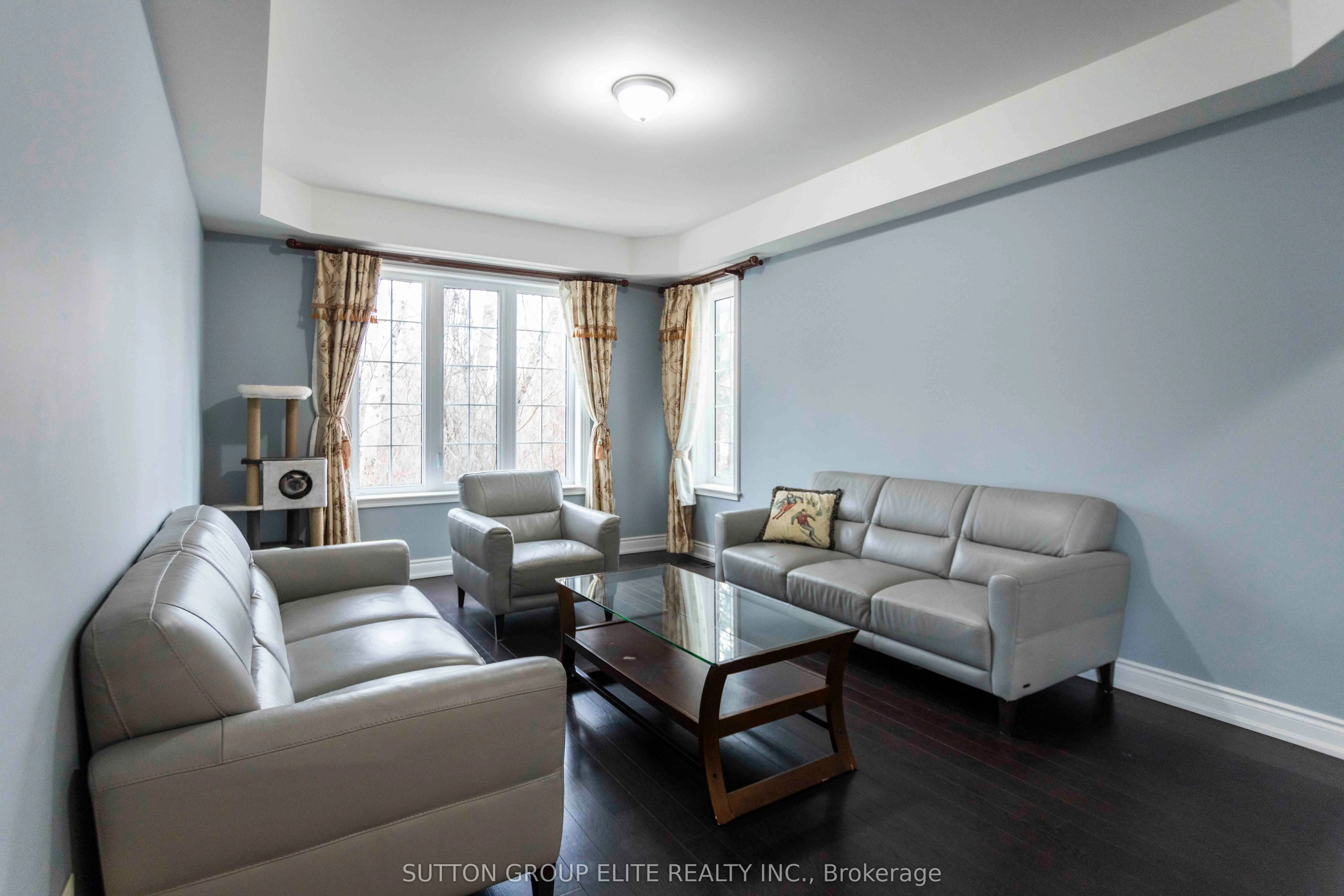 38 Richmond Park Drive
