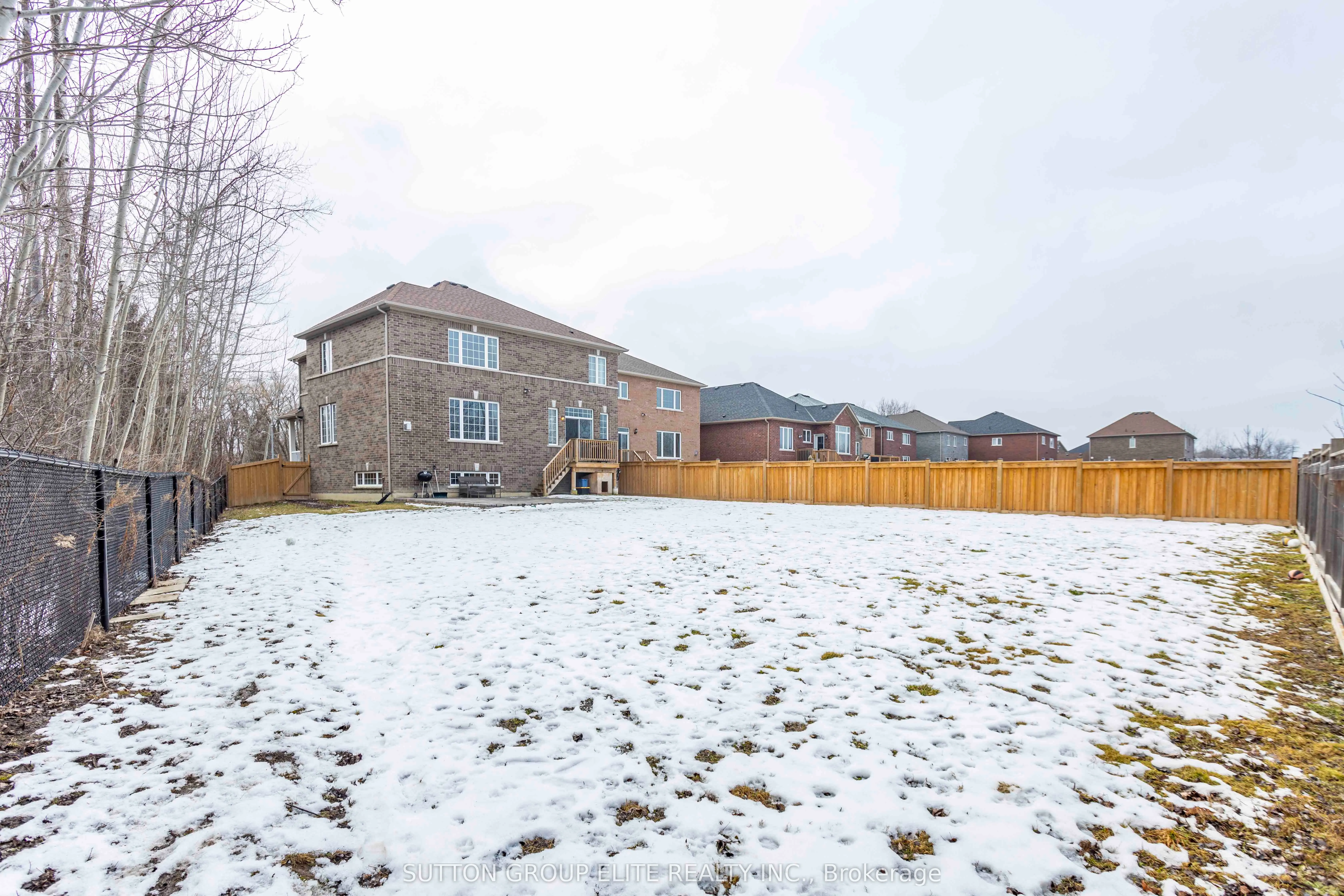 38 Richmond Park Drive