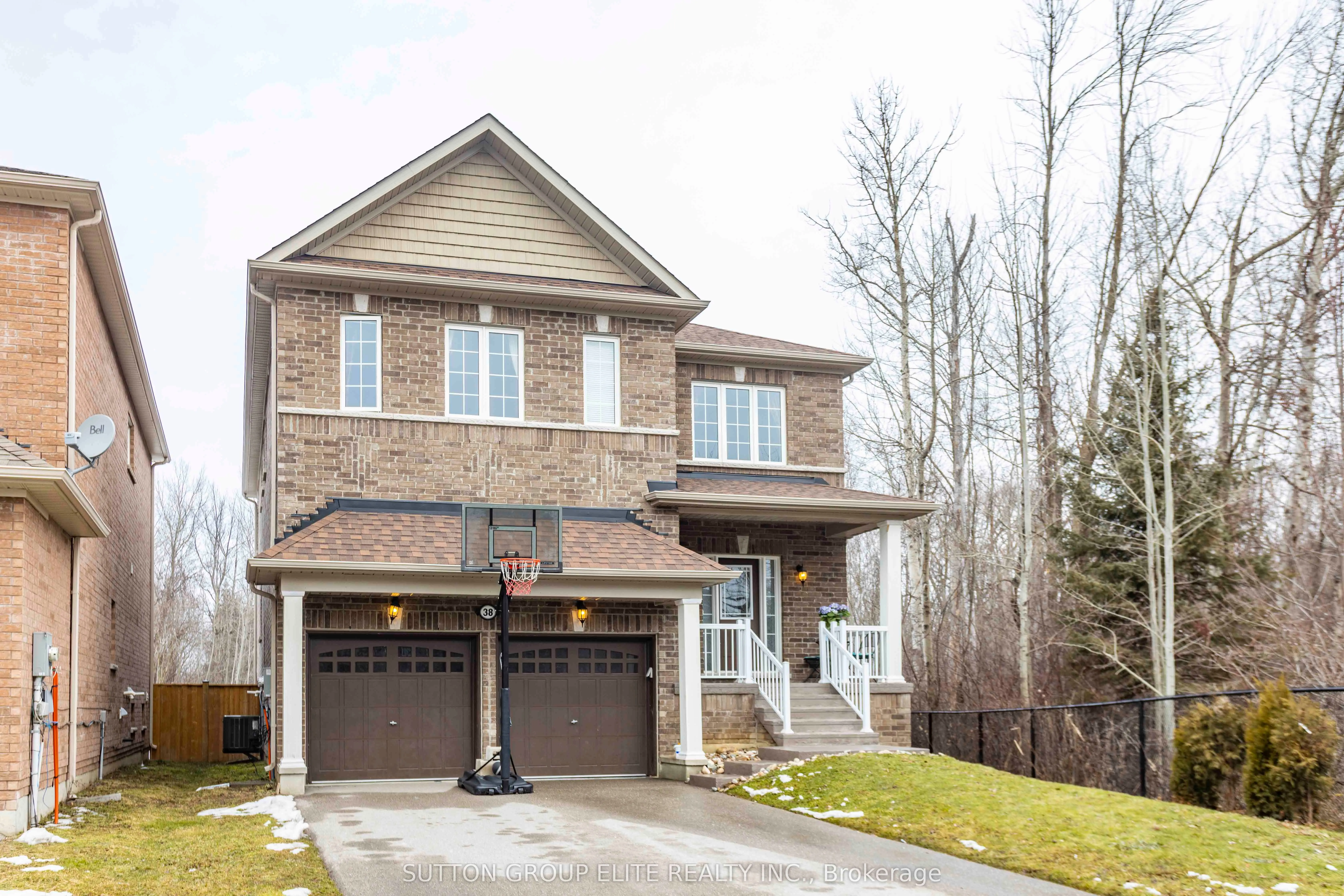 38 Richmond Park Drive