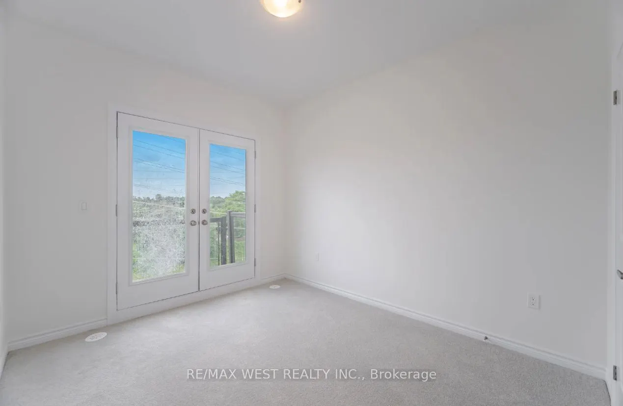 69 Inverary Crescent