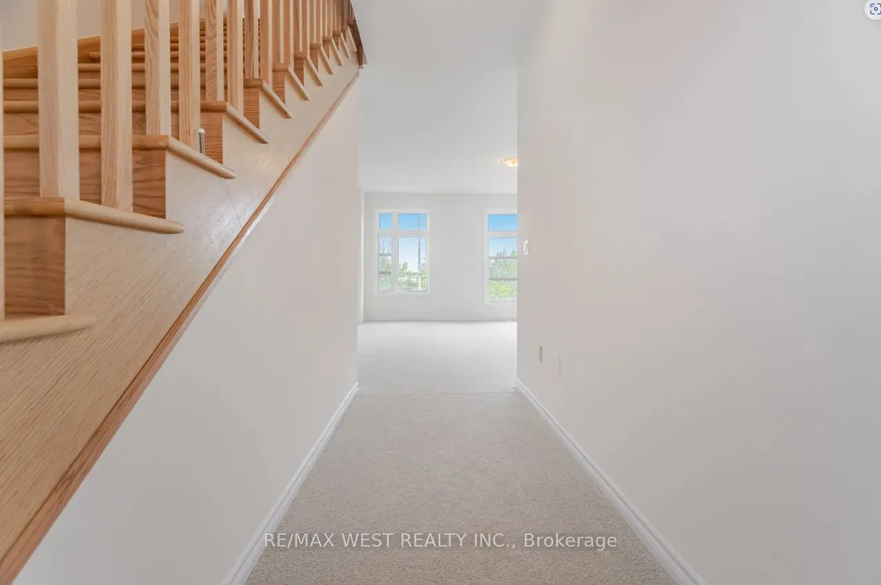 69 Inverary Crescent