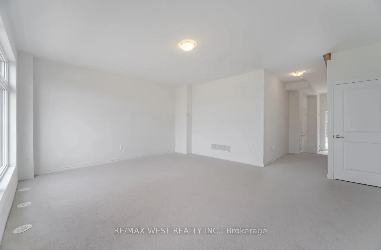 69 Inverary Crescent