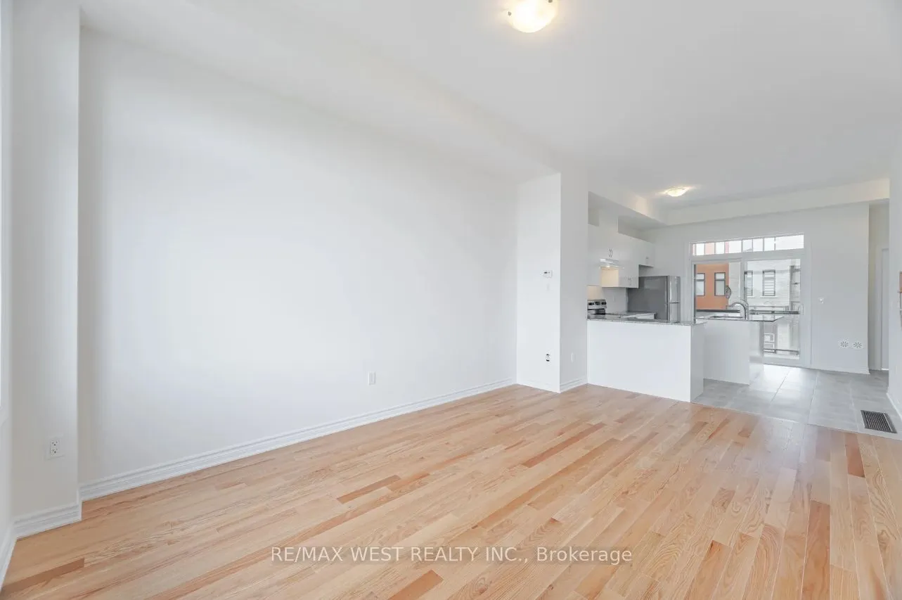 69 Inverary Crescent