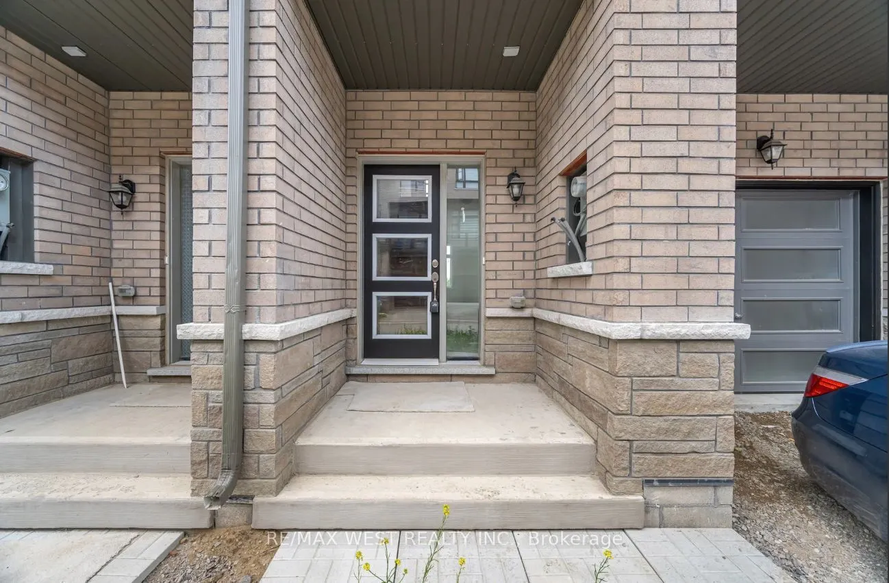 69 Inverary Crescent