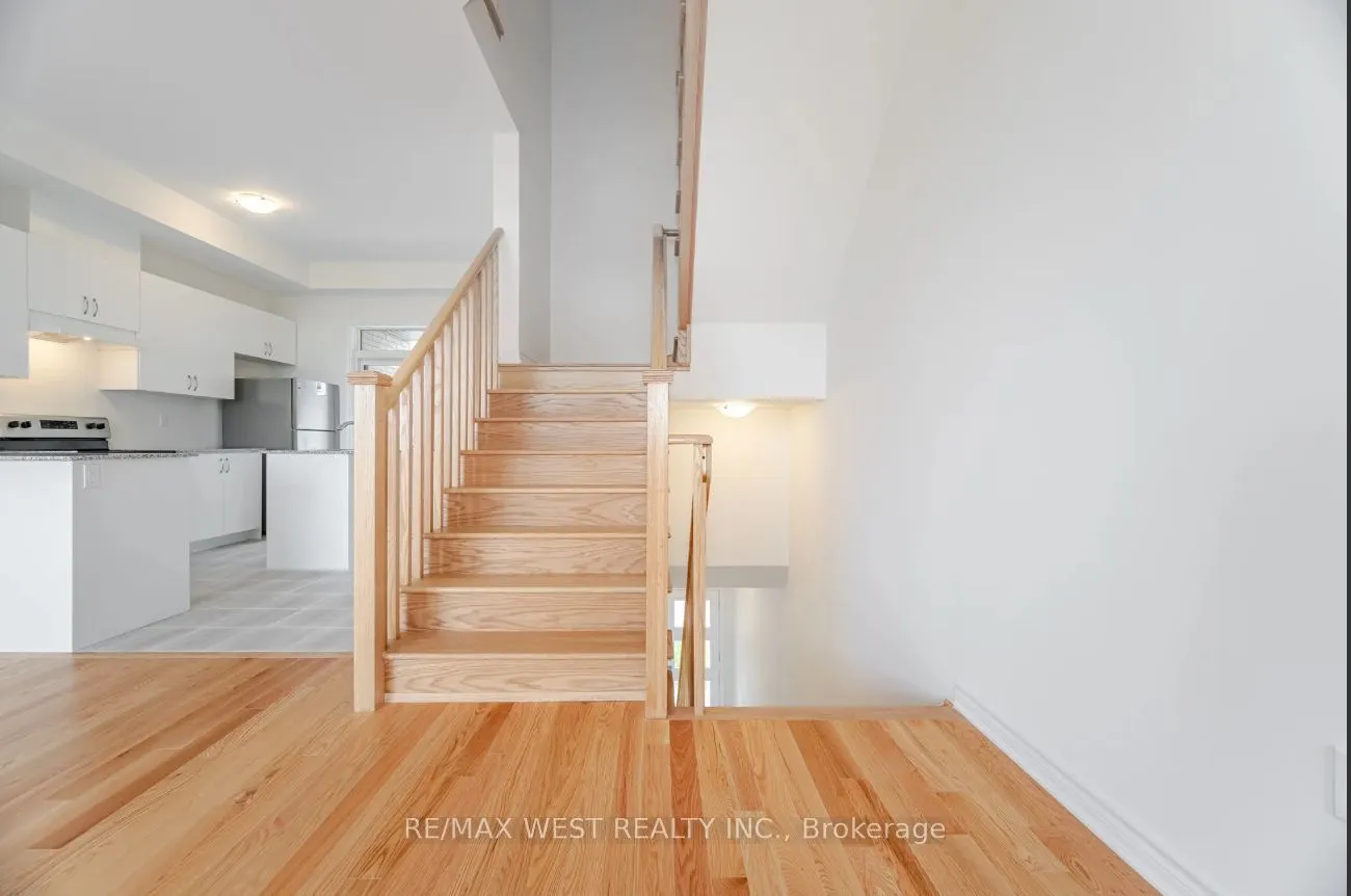 69 Inverary Crescent