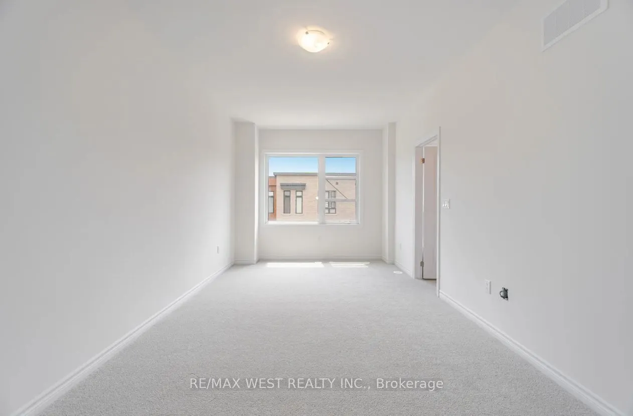 69 Inverary Crescent