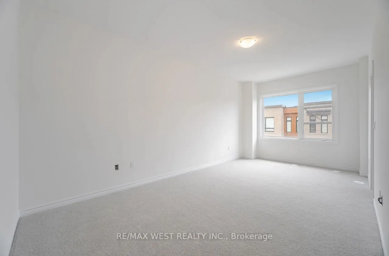 69 Inverary Crescent