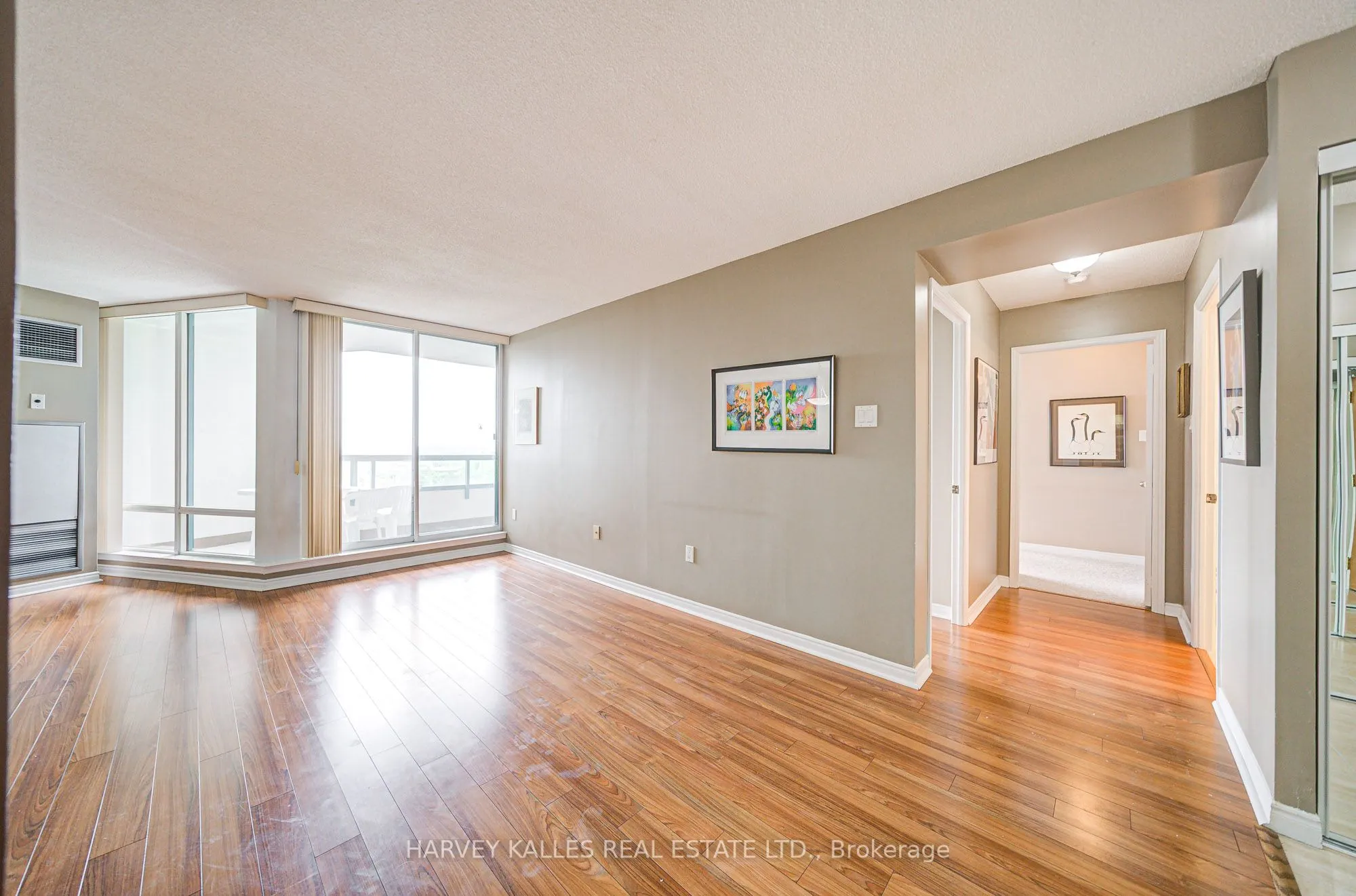 7250 Yonge Street, #804