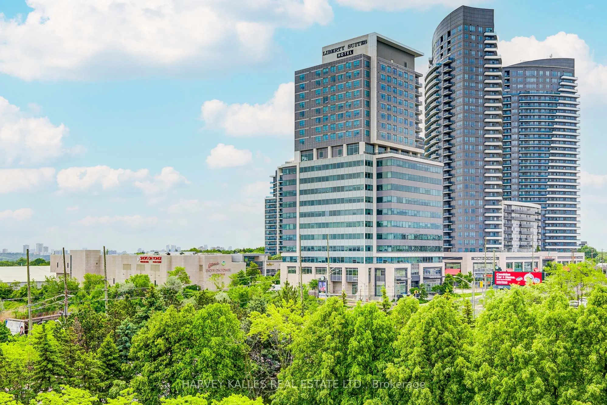 7250 Yonge Street, #804