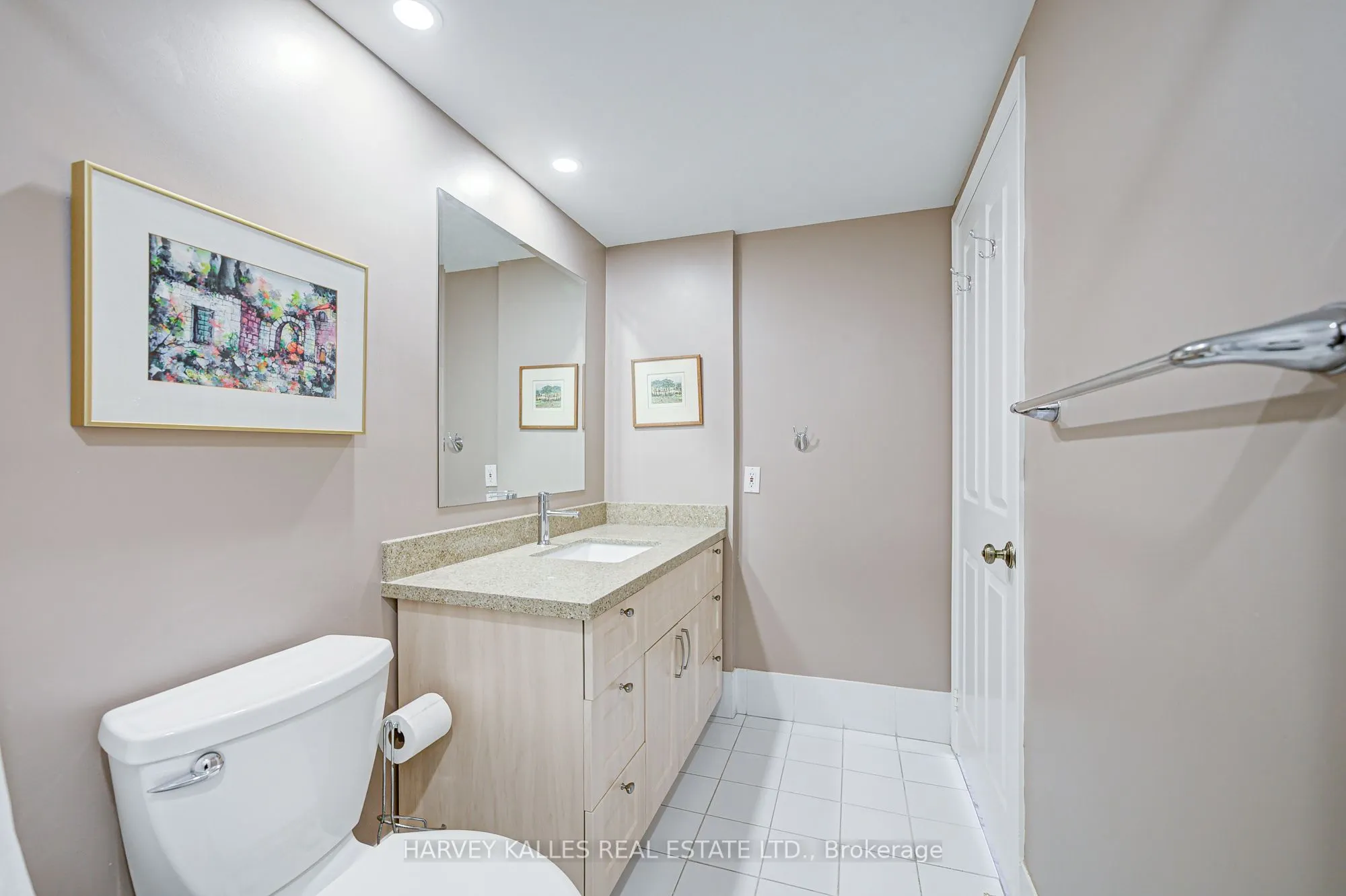 7250 Yonge Street, #804