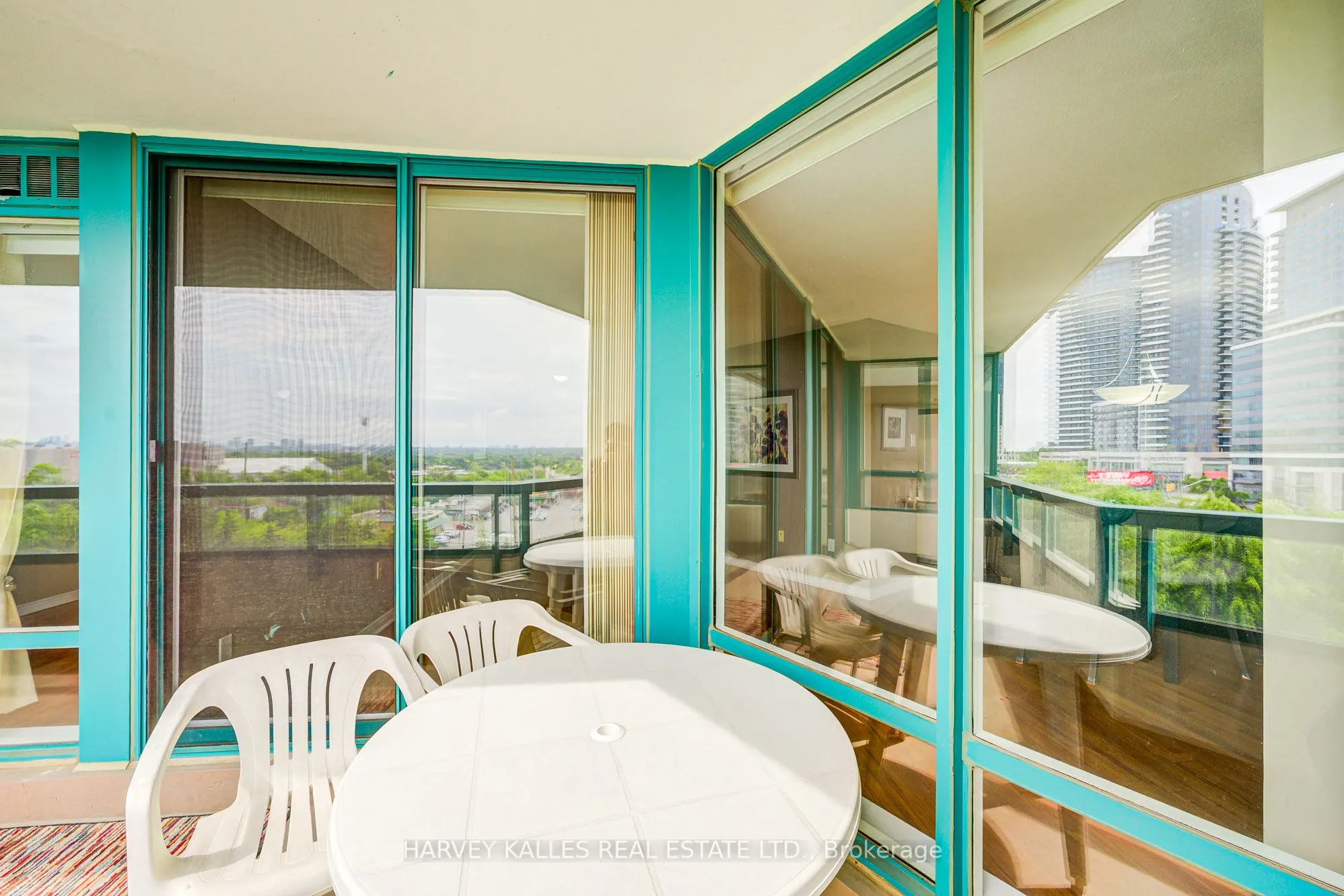 7250 Yonge Street, #804