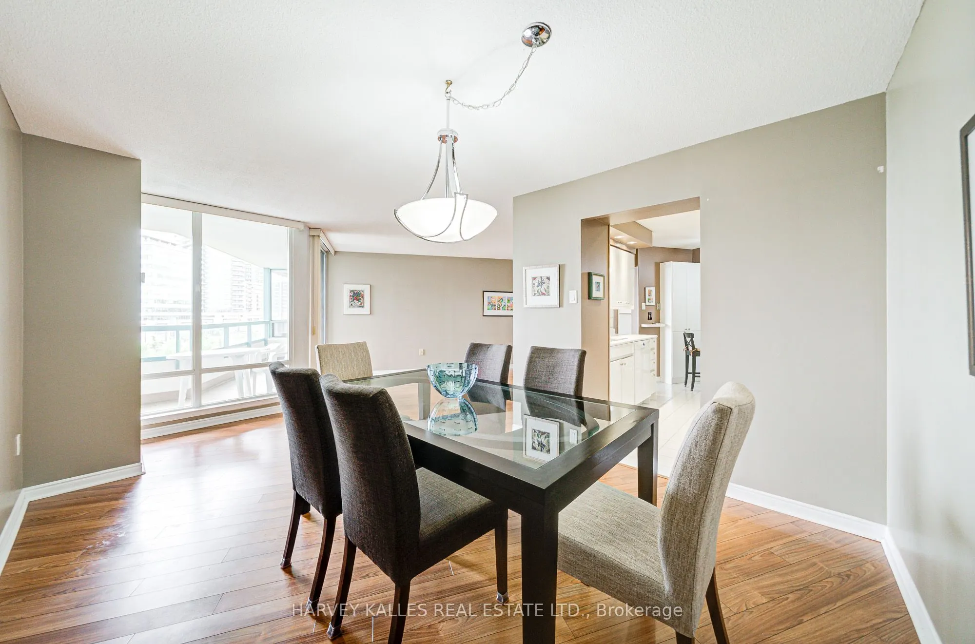 7250 Yonge Street, #804