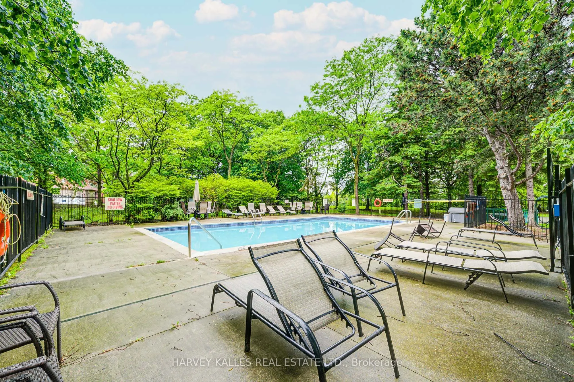 7250 Yonge Street, #804