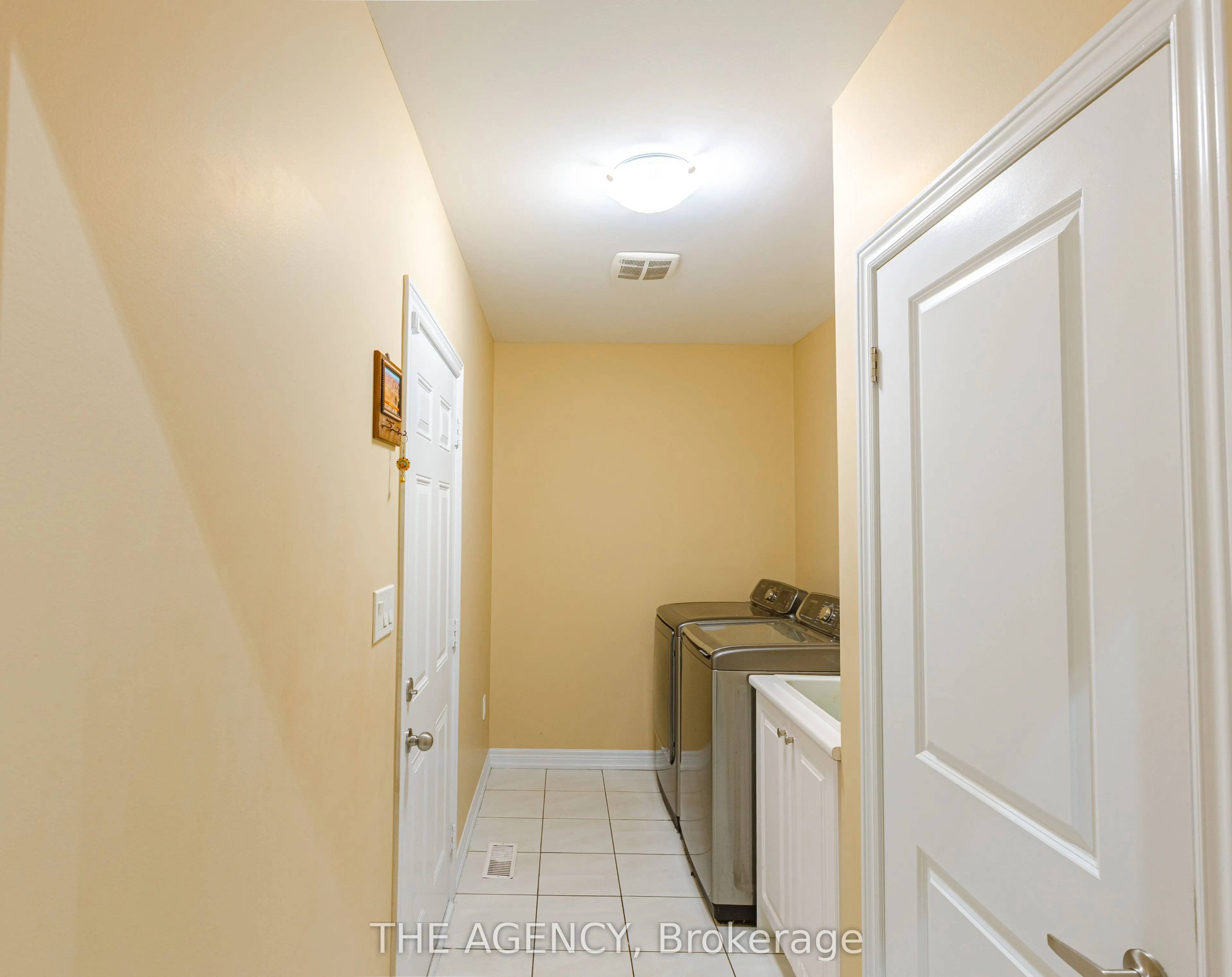 20 Nocturne Avenue