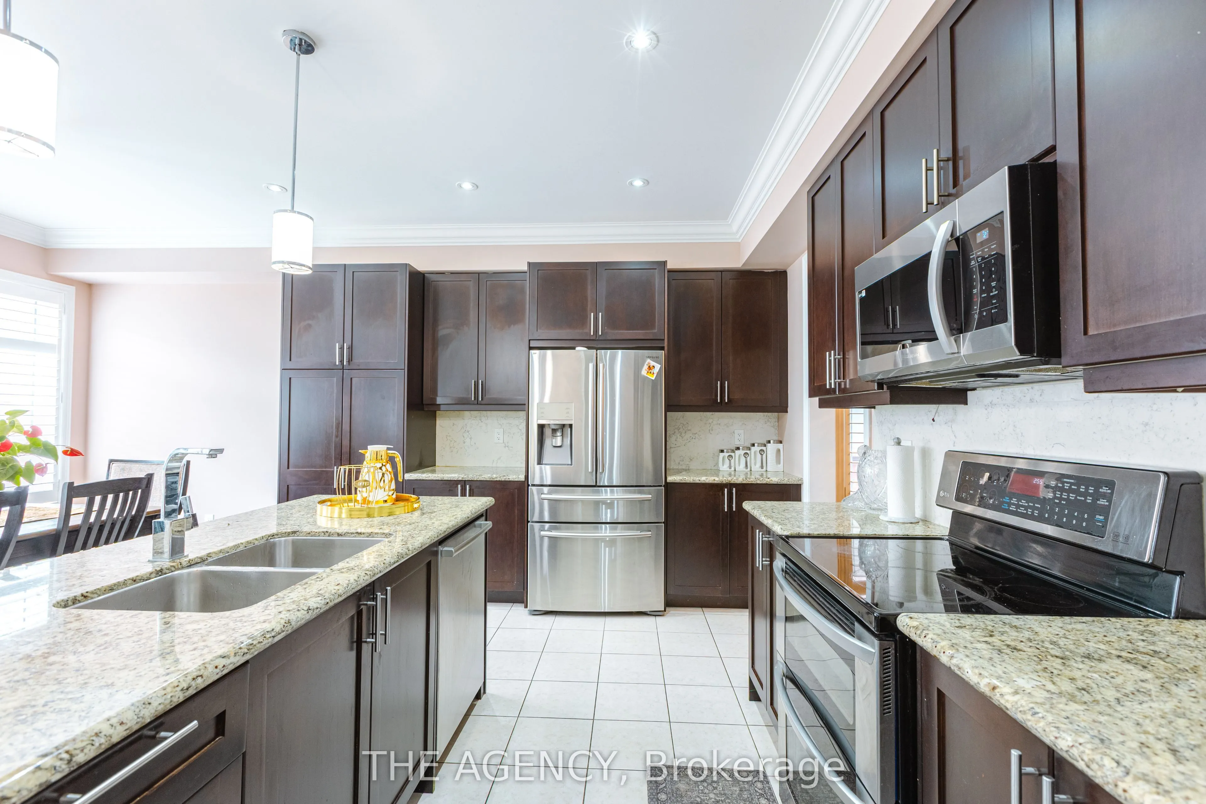 20 Nocturne Avenue