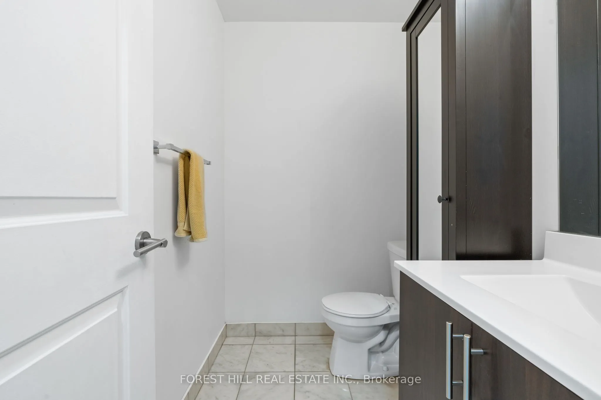 520 Steeles Avenue, #503
