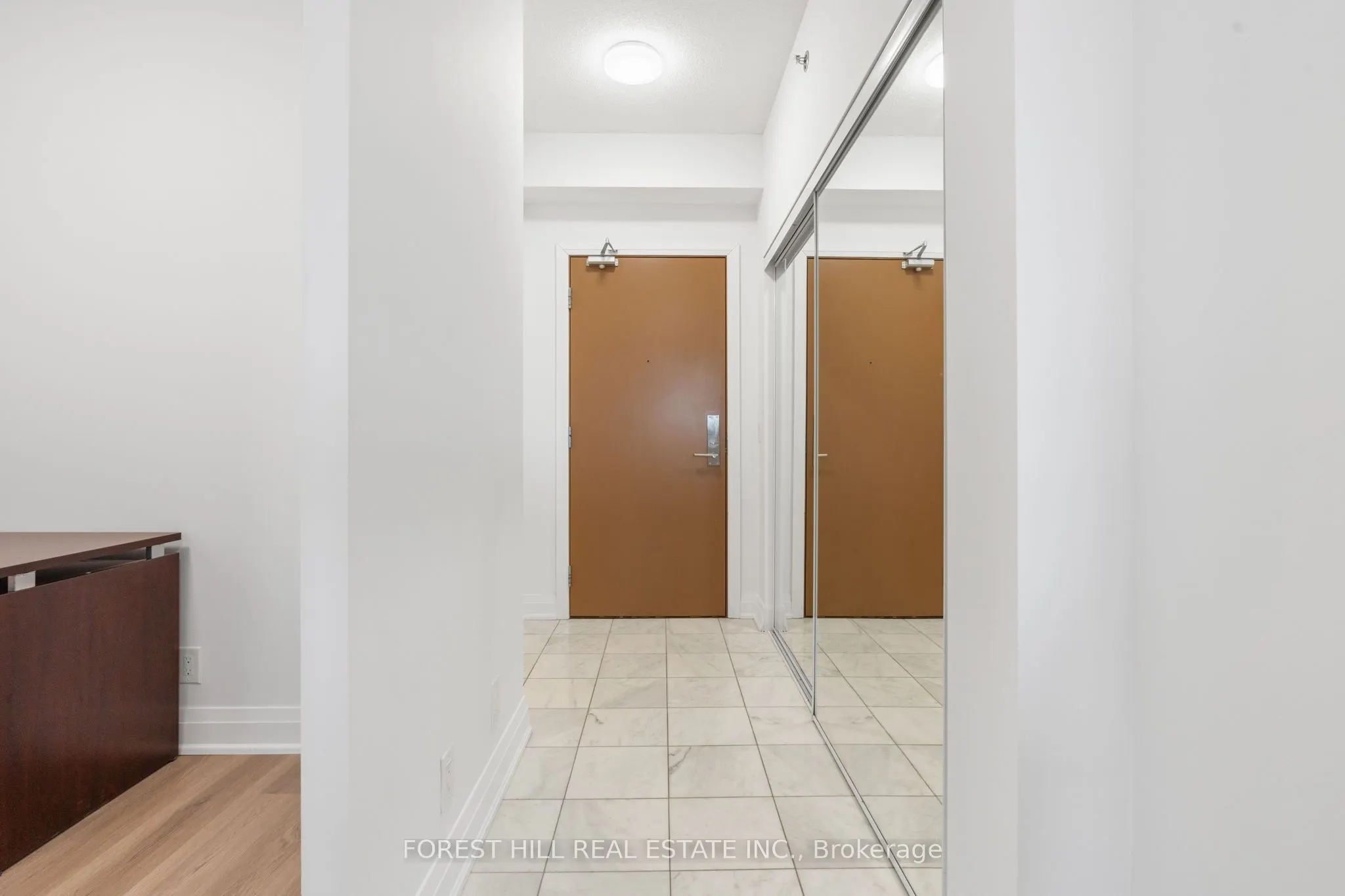 520 Steeles Avenue, #503